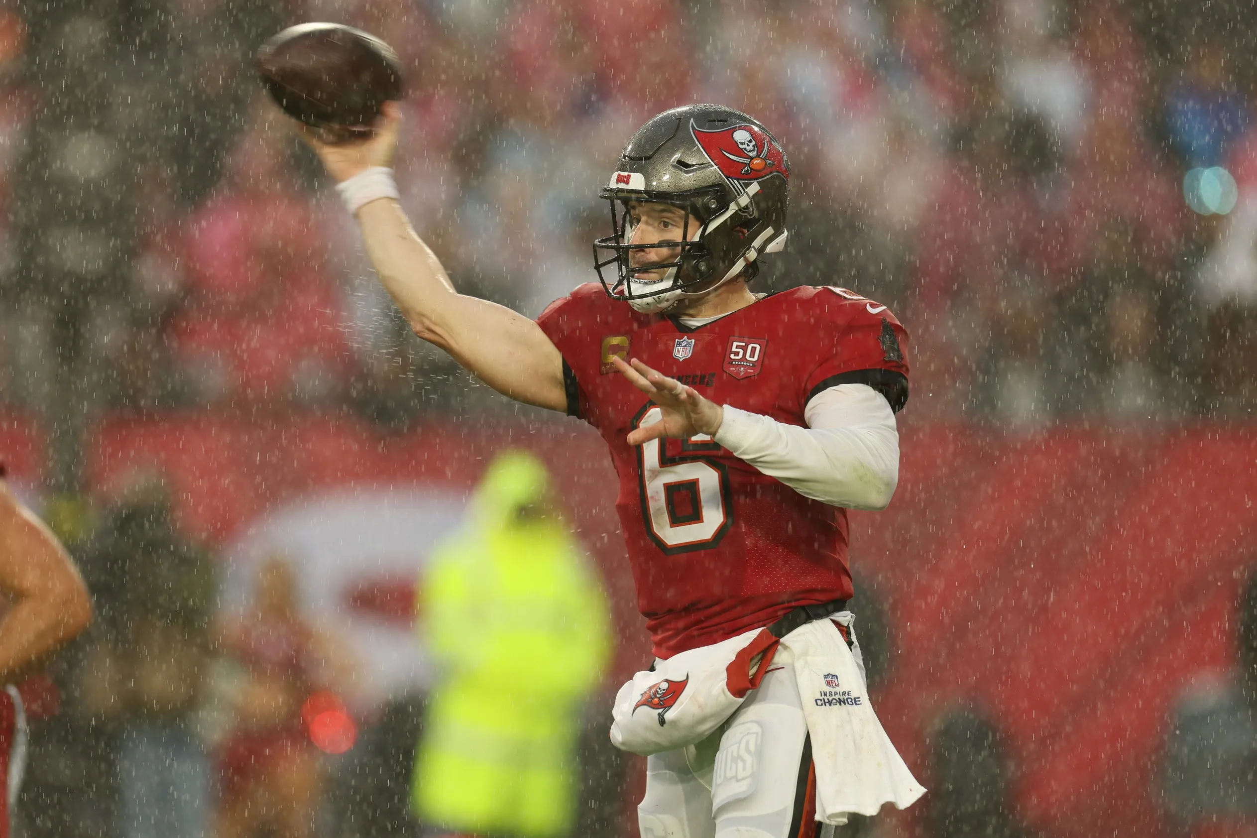 Buccaneers Face Contract Situation as Vita Vea Seeks New Deal Before Season