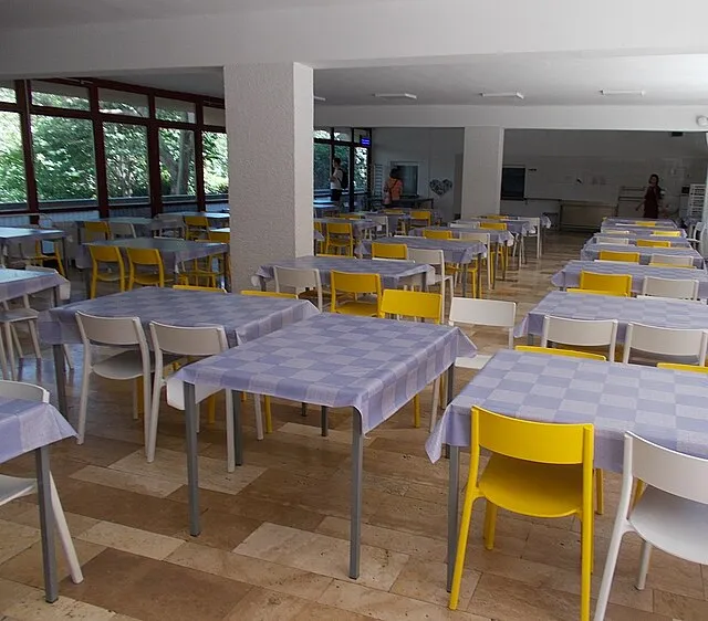 Globetrotter19 on Wikimedia Commons