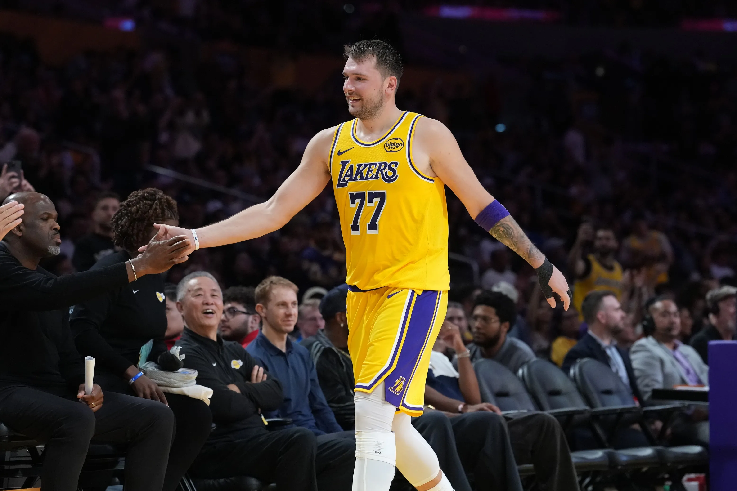 Austin Reaves Keeps Lakers Rolling as Doncic Nears Return