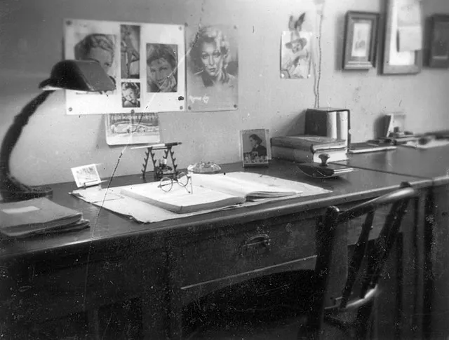 18 Items Found on Nearly Every Office Desk in the 1980s
