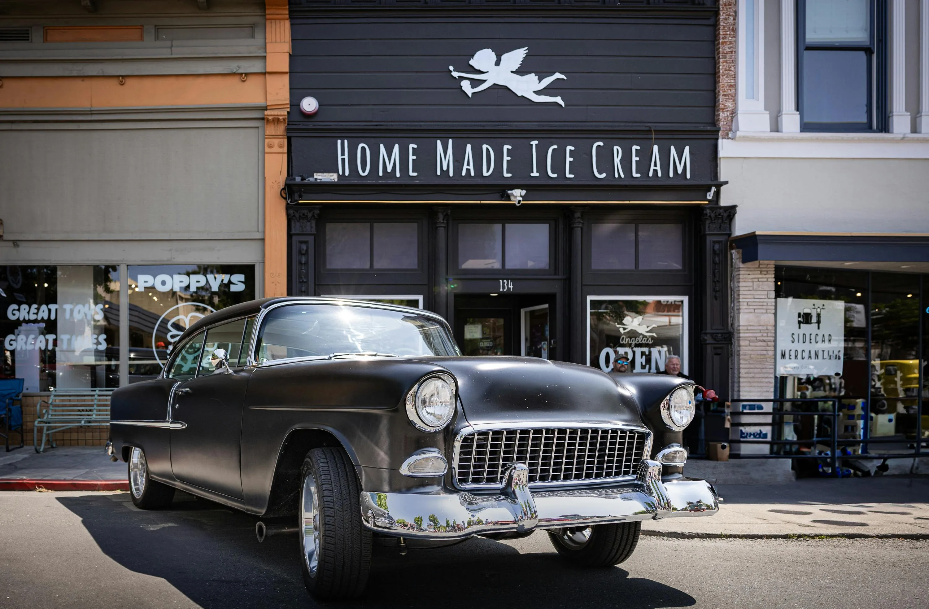 14 Businesses That Once Defined Main Street in the 1950s
