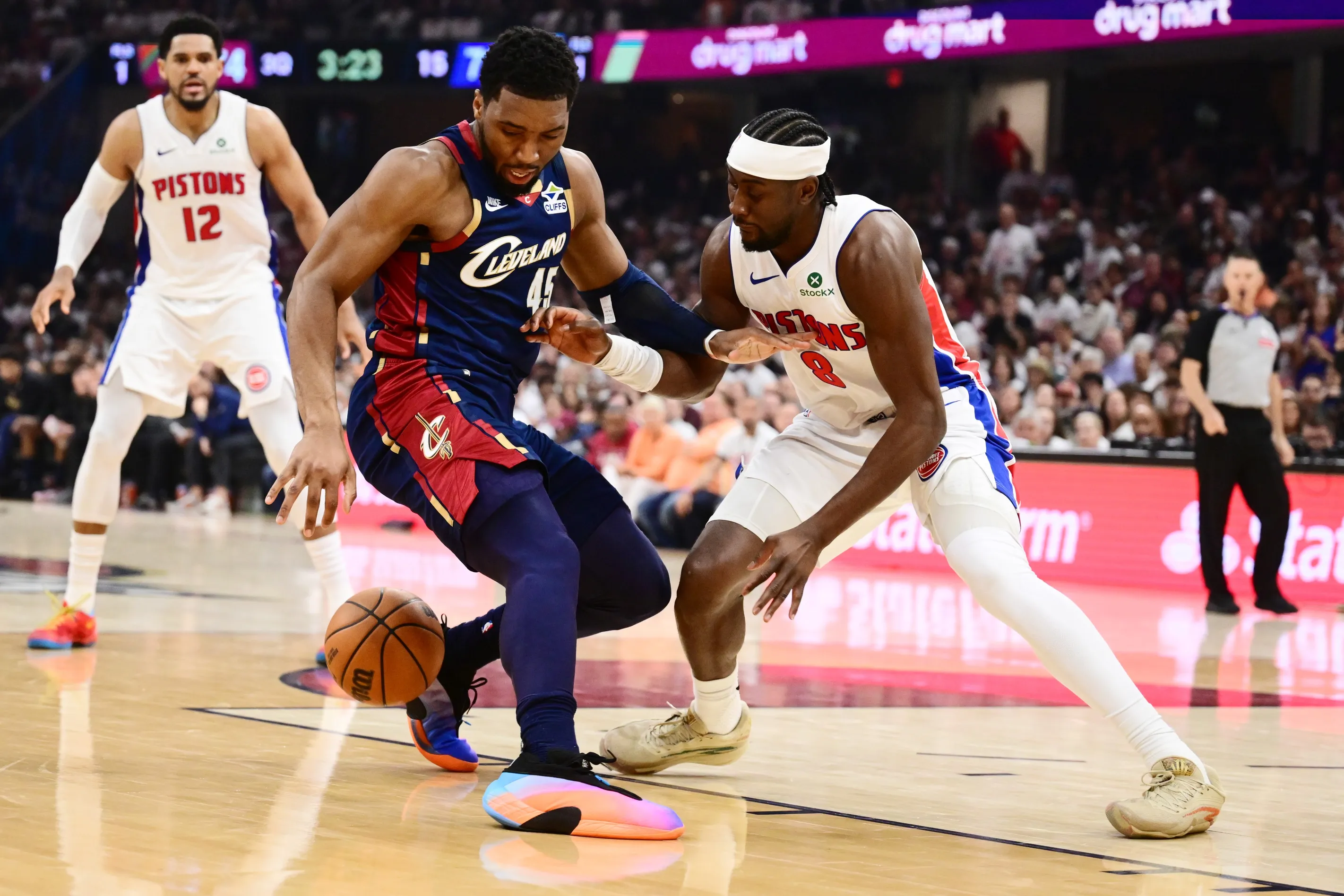 Pistons Search for Answers After Donovan Mitchell Erupts in Game 4