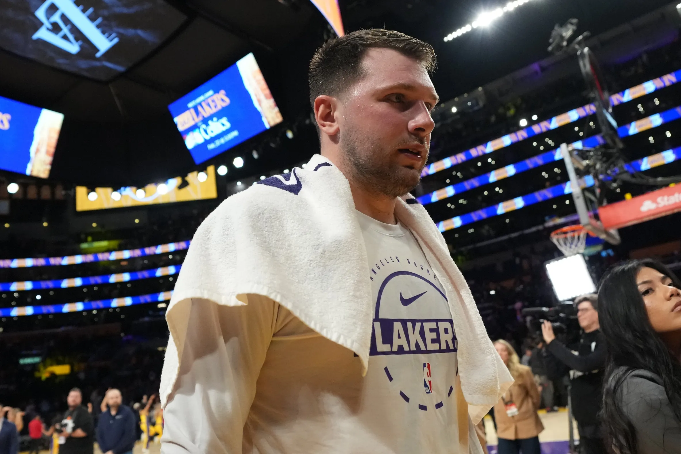 Luka Dončić’s Big Night Lifts Lakers Past Clippers and Into Franchise History
