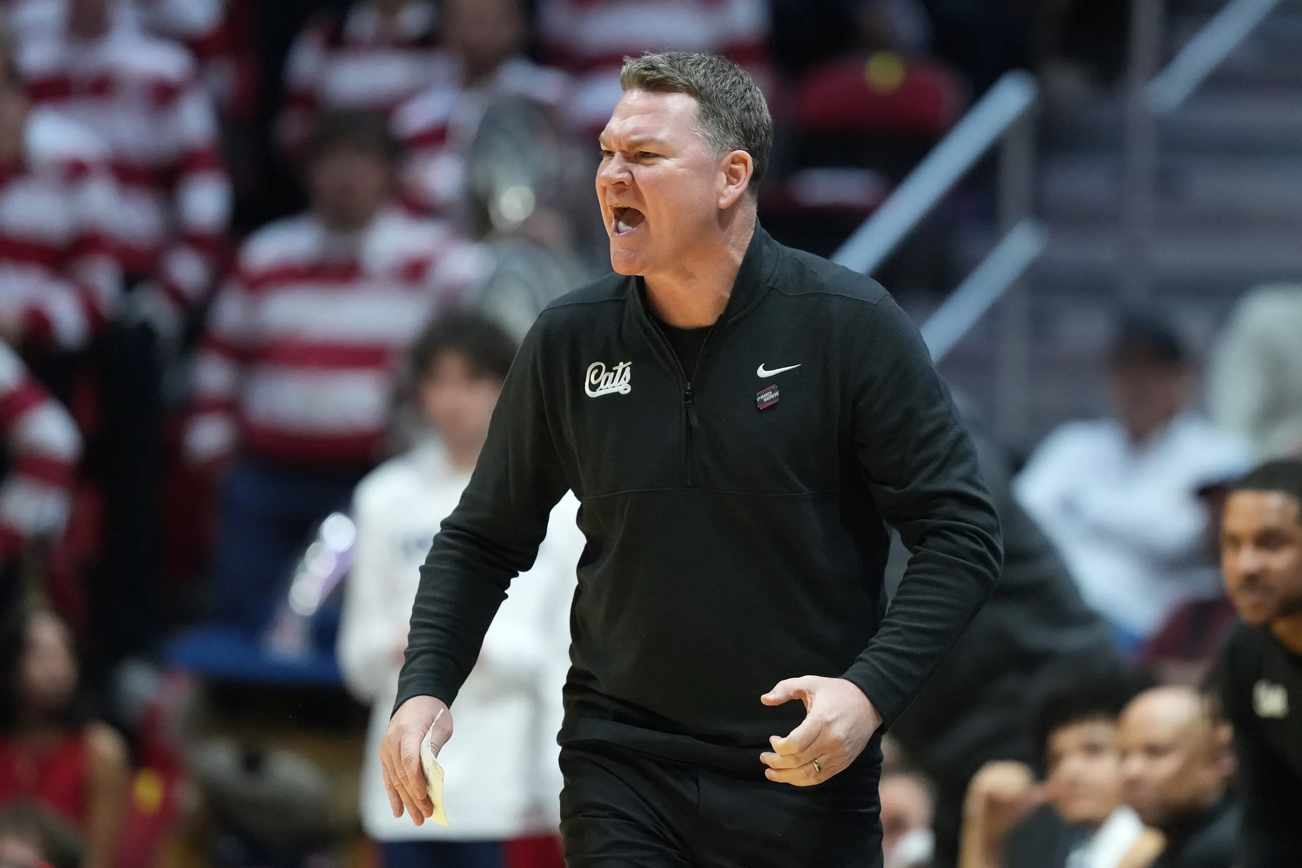Arizona Extends Winning Streak, Tops Utah State to Reach Sweet 16 Again