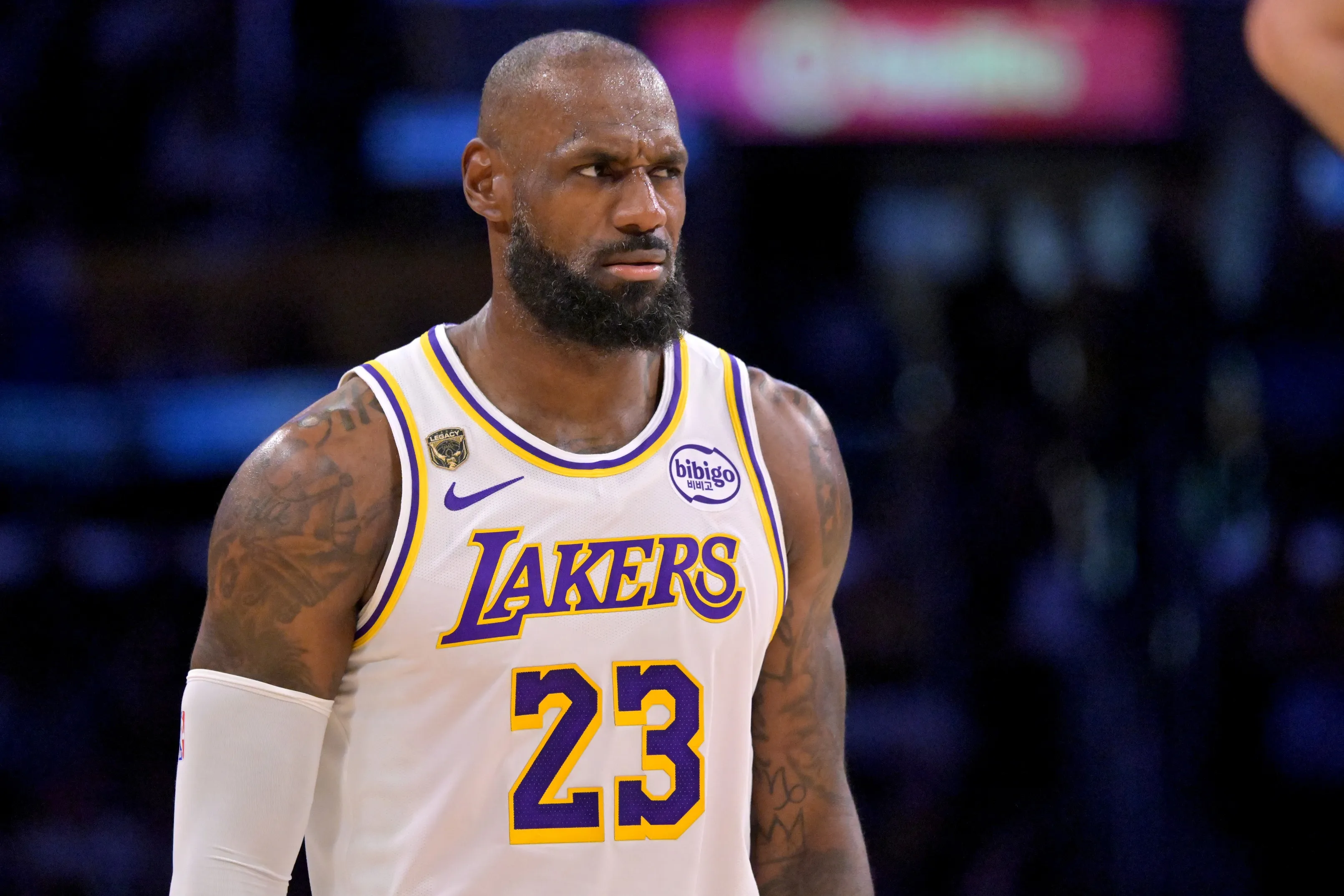 Brian Windhorst's LeBron-to-76ers Comments Ignite Heated Debate Among NBA Fans