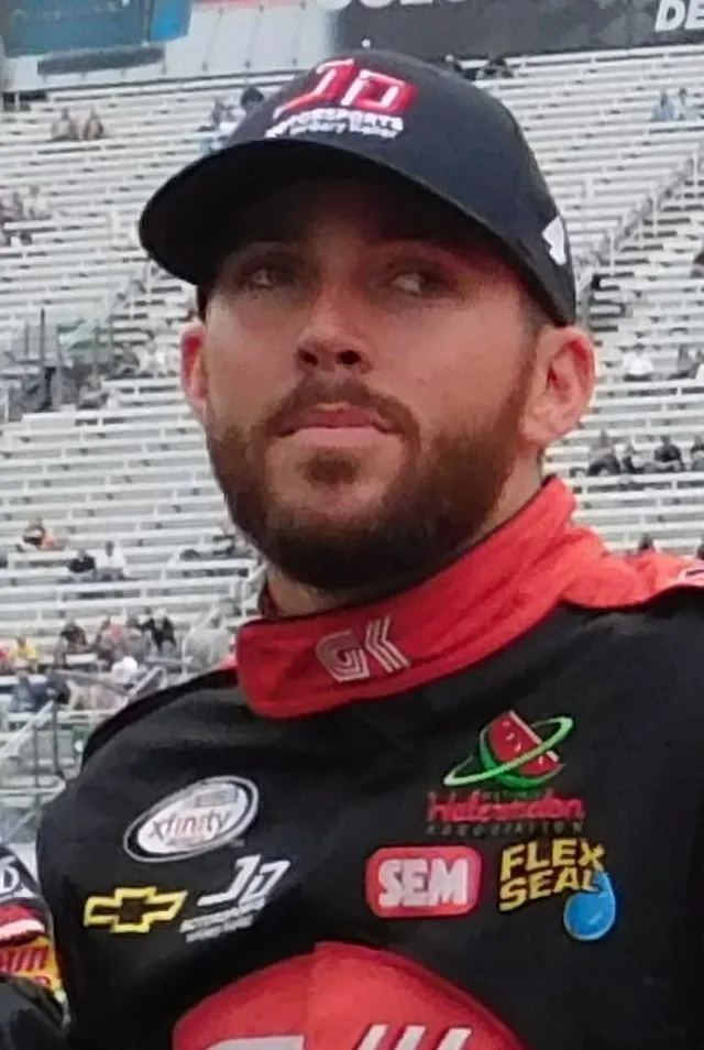 Zach Catanzareti Photo on Wikimedia Commons 