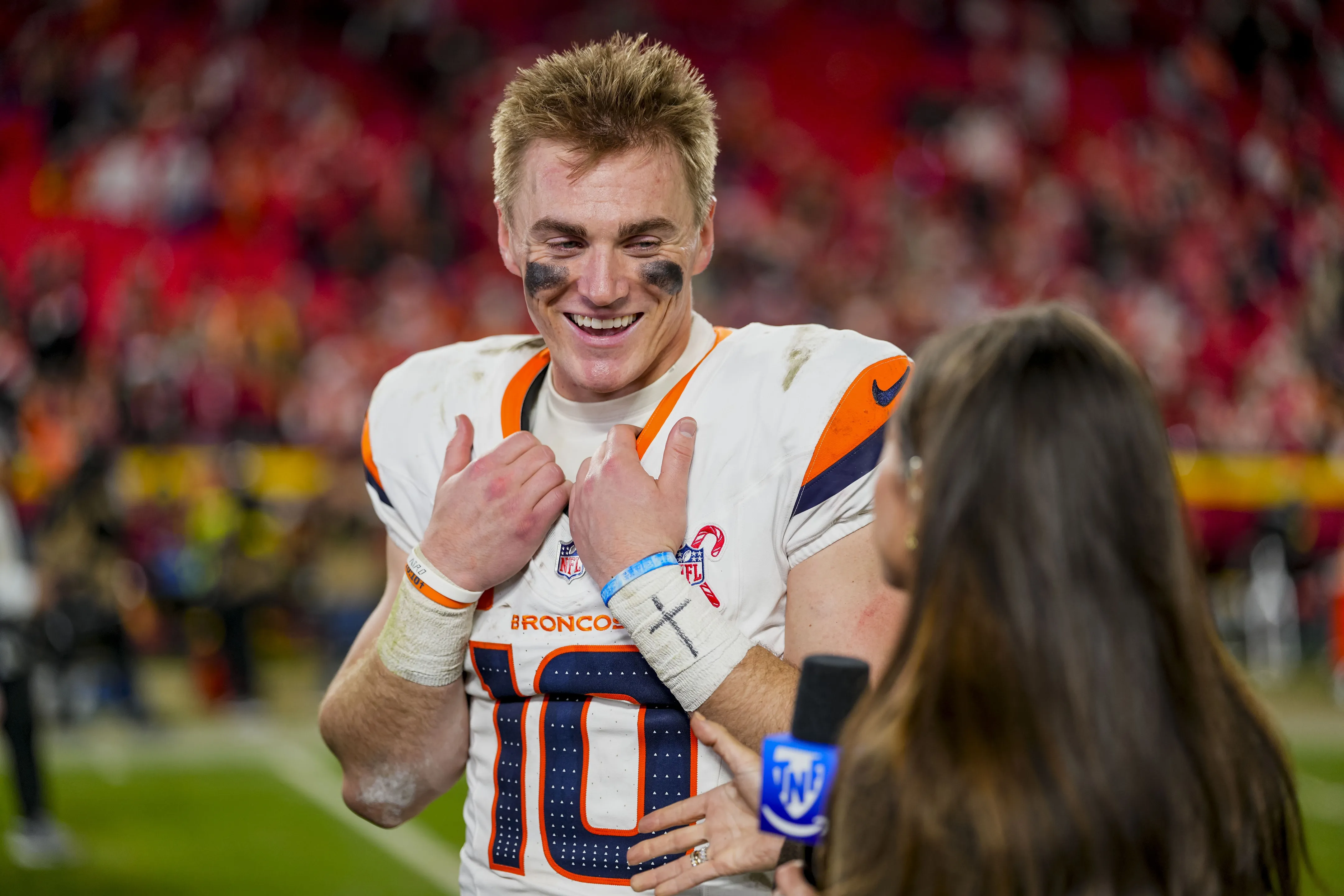 Broncos Clinch 13th Win, Set Up AFC West Showdown with Chargers