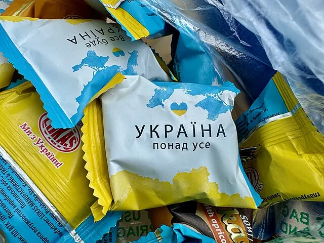 Oleg Yunakov on Wikimedia Commons 