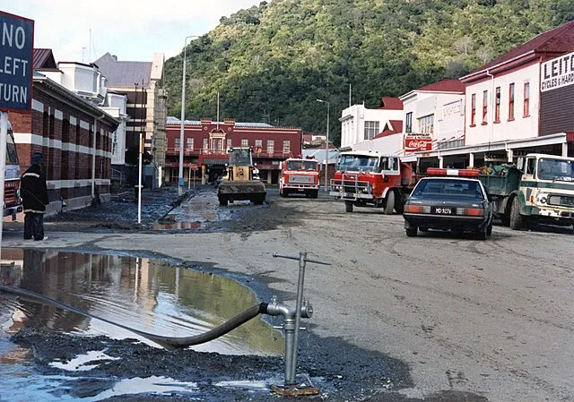 John Charlton on Wikimedia Commons