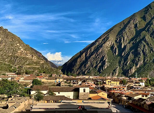 12 Ancient Walls Built With Impossible Precision