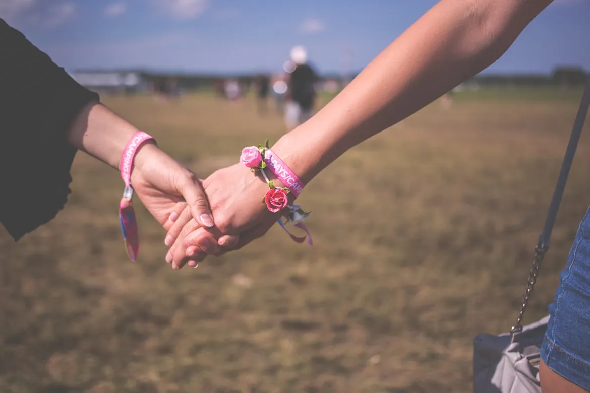 10 Friendship Bracelets That Defined Childhood