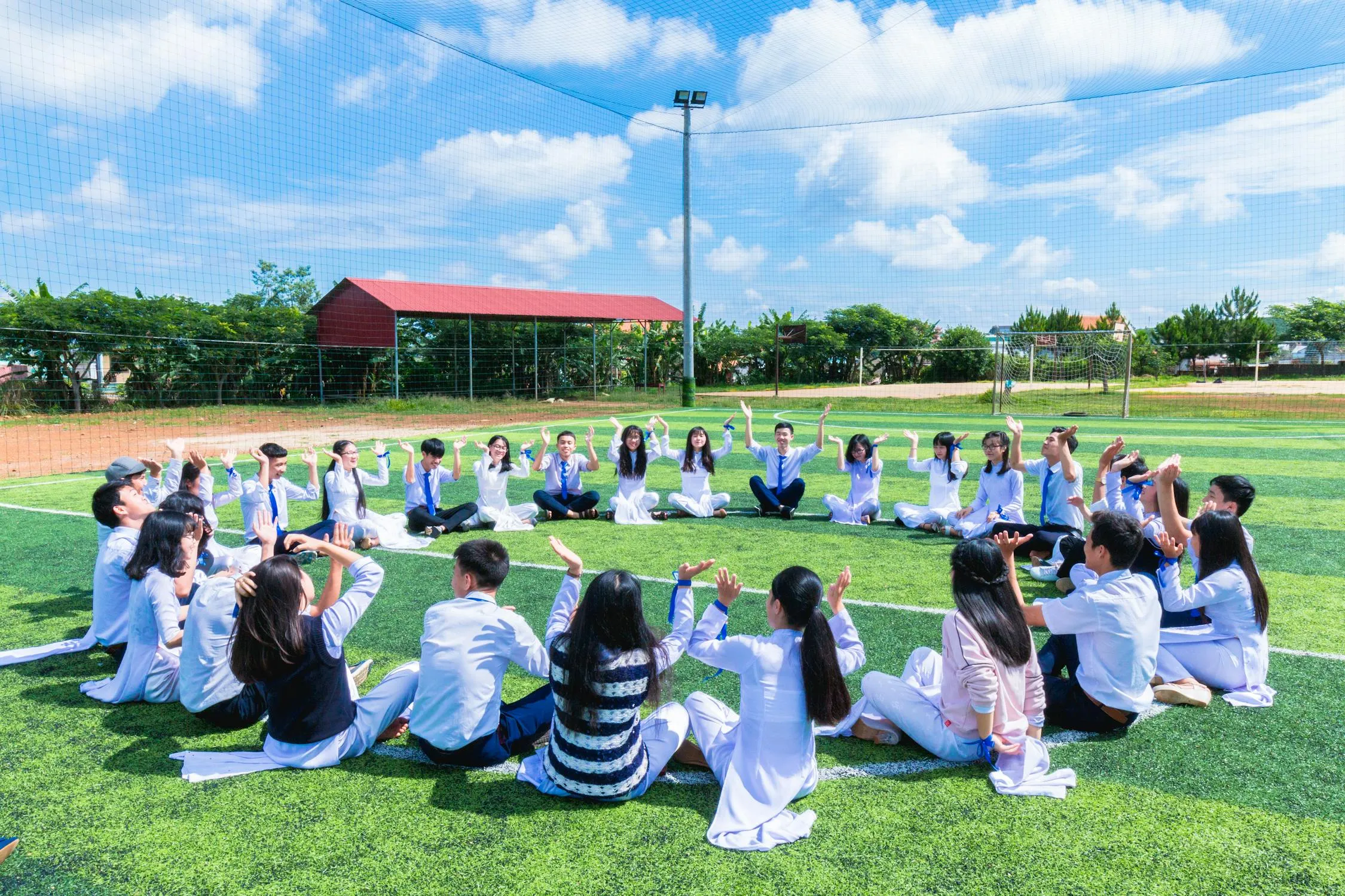 12 Schoolyard Games That Would Be Lawsuits Today