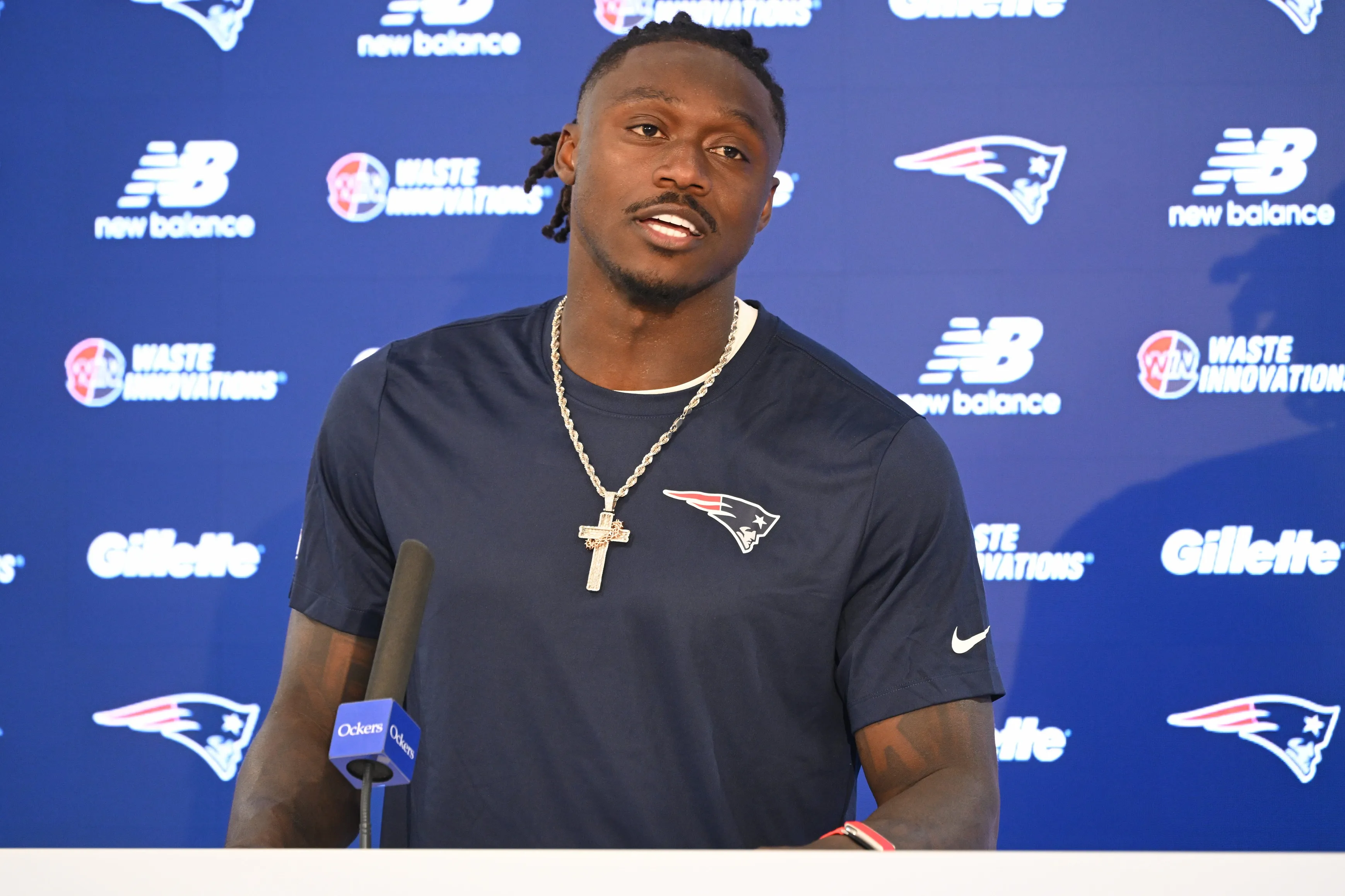 A.J. Brown Sparks Randy Moss Comparisons After Bold Patriots Introduction
