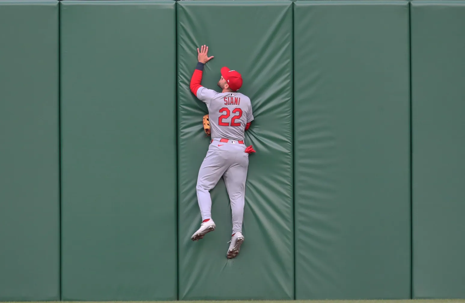 Dodgers Add Michael Siani for Depth, Defense, and Speed