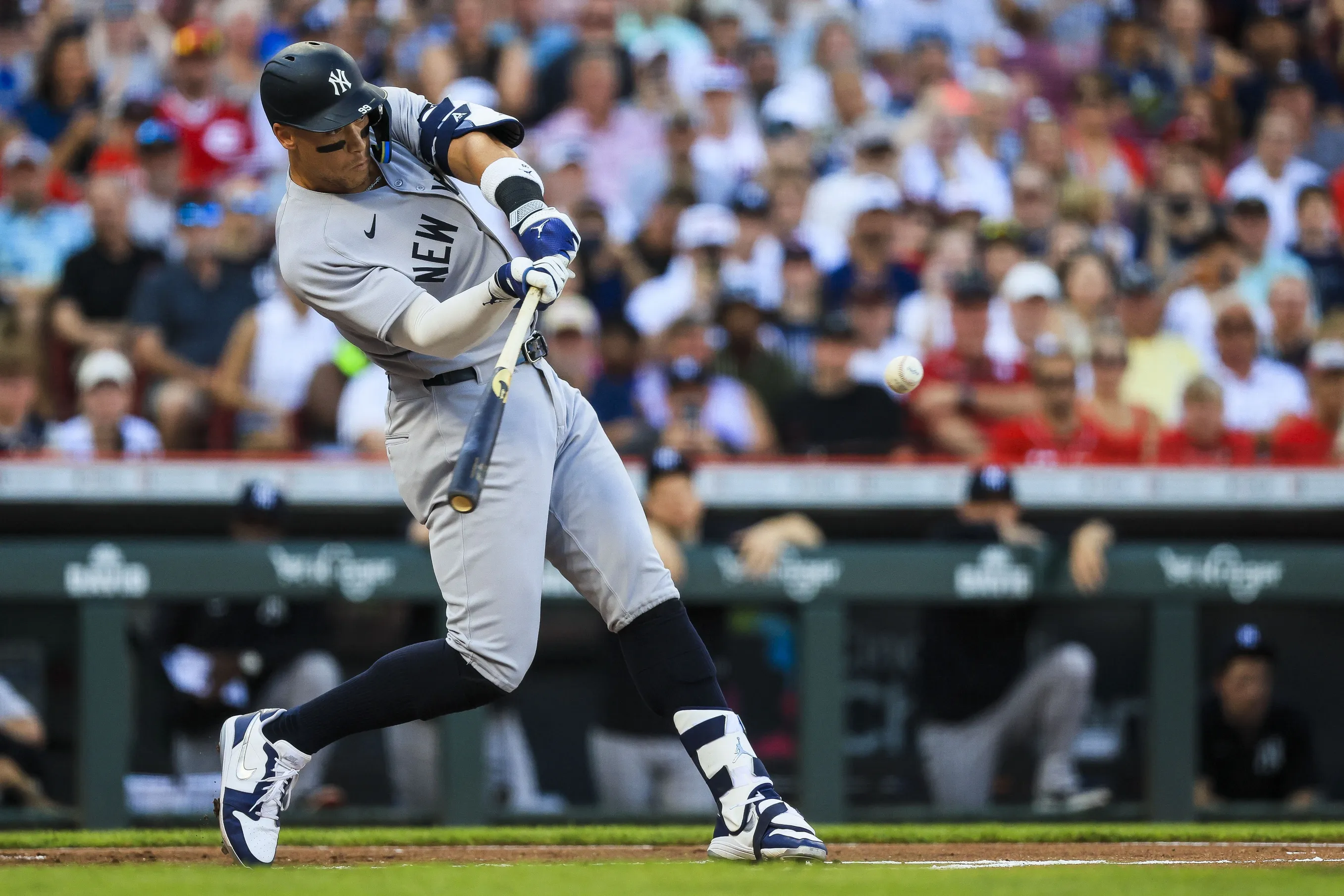 12 Moments That Show Aaron Judge’s Dominance in the Field