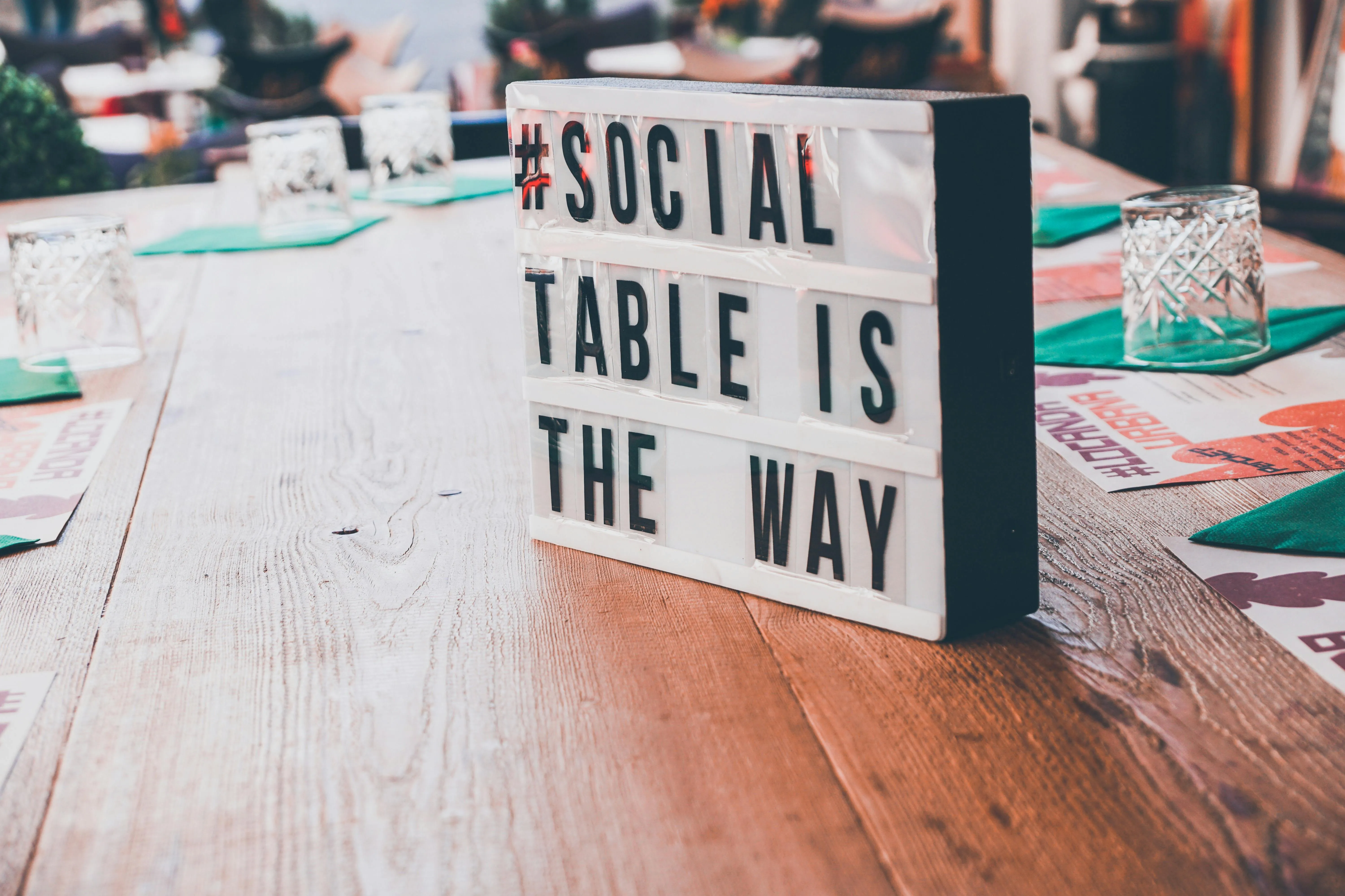 10 Social Rules People Followed in Public Places