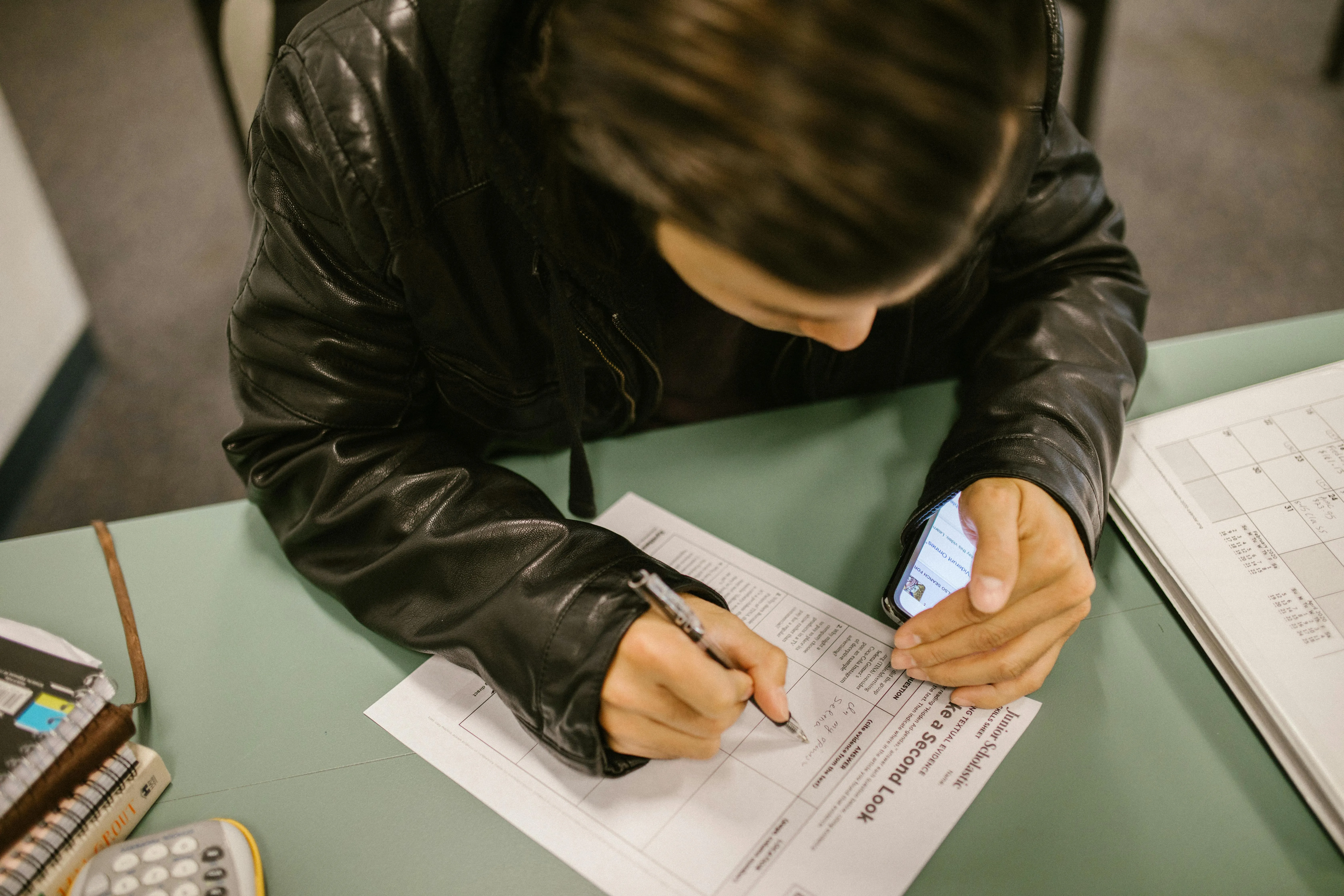 RDNE Stock project on Pexels