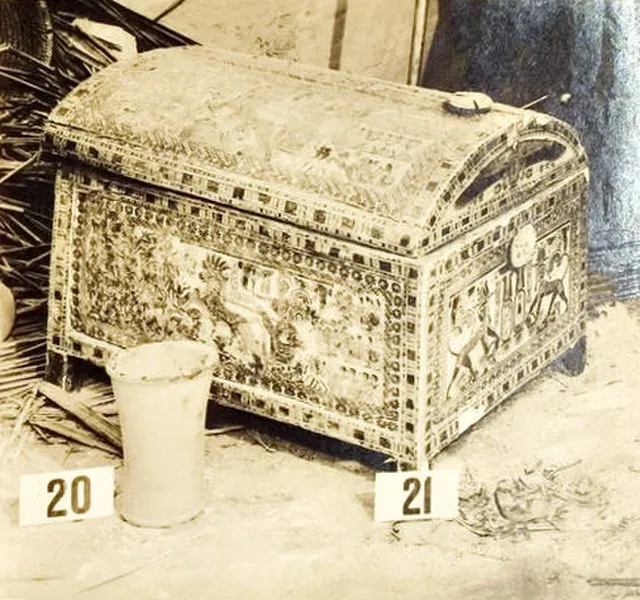 Harry Burton (1879-1940) on Wikimedia Commons