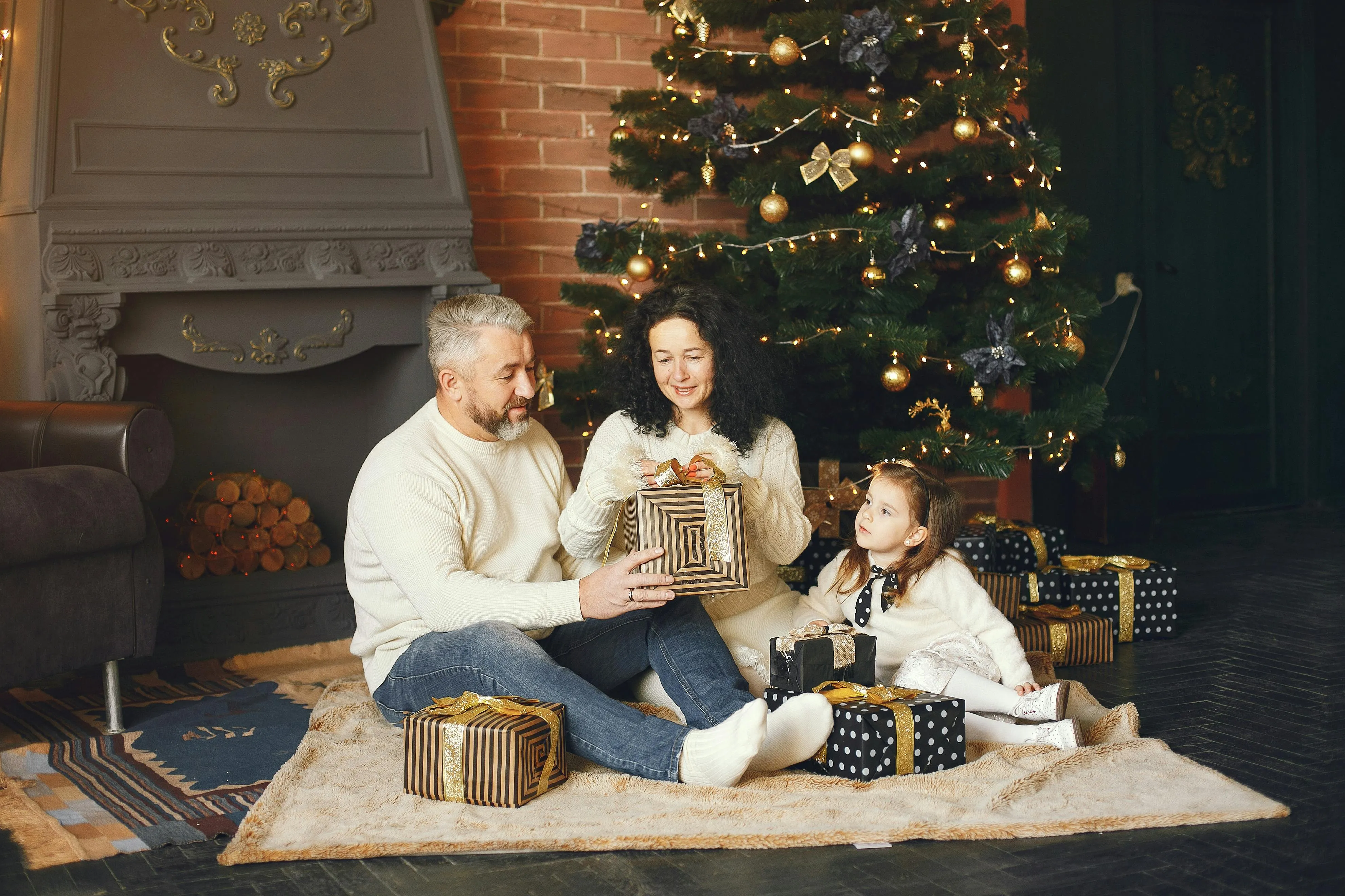 16 Things Every Home Relied On During Winter in the 1950s That Are Gone Today