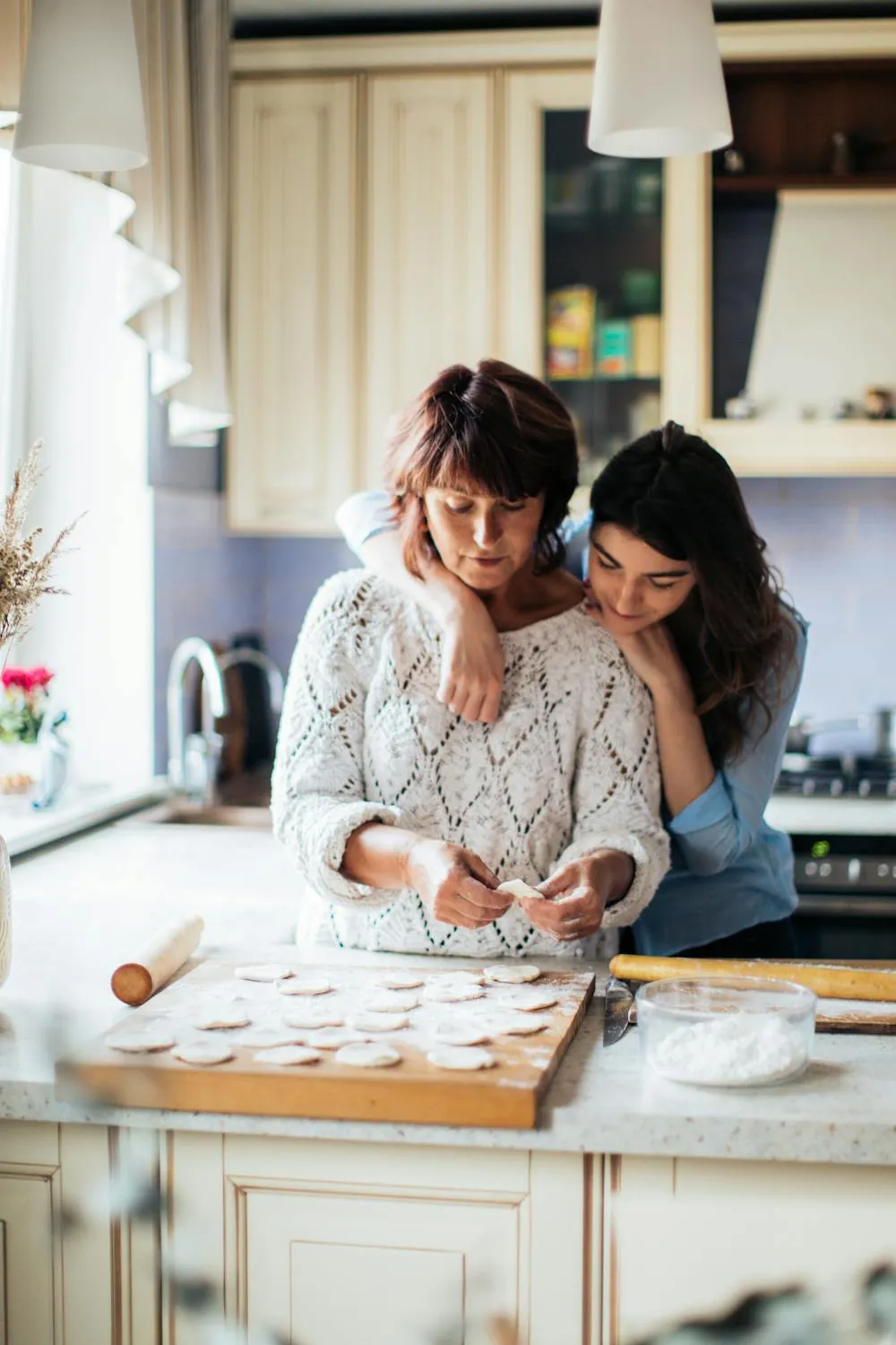 8 Ways I Helped My Family Without Ruining My Finances