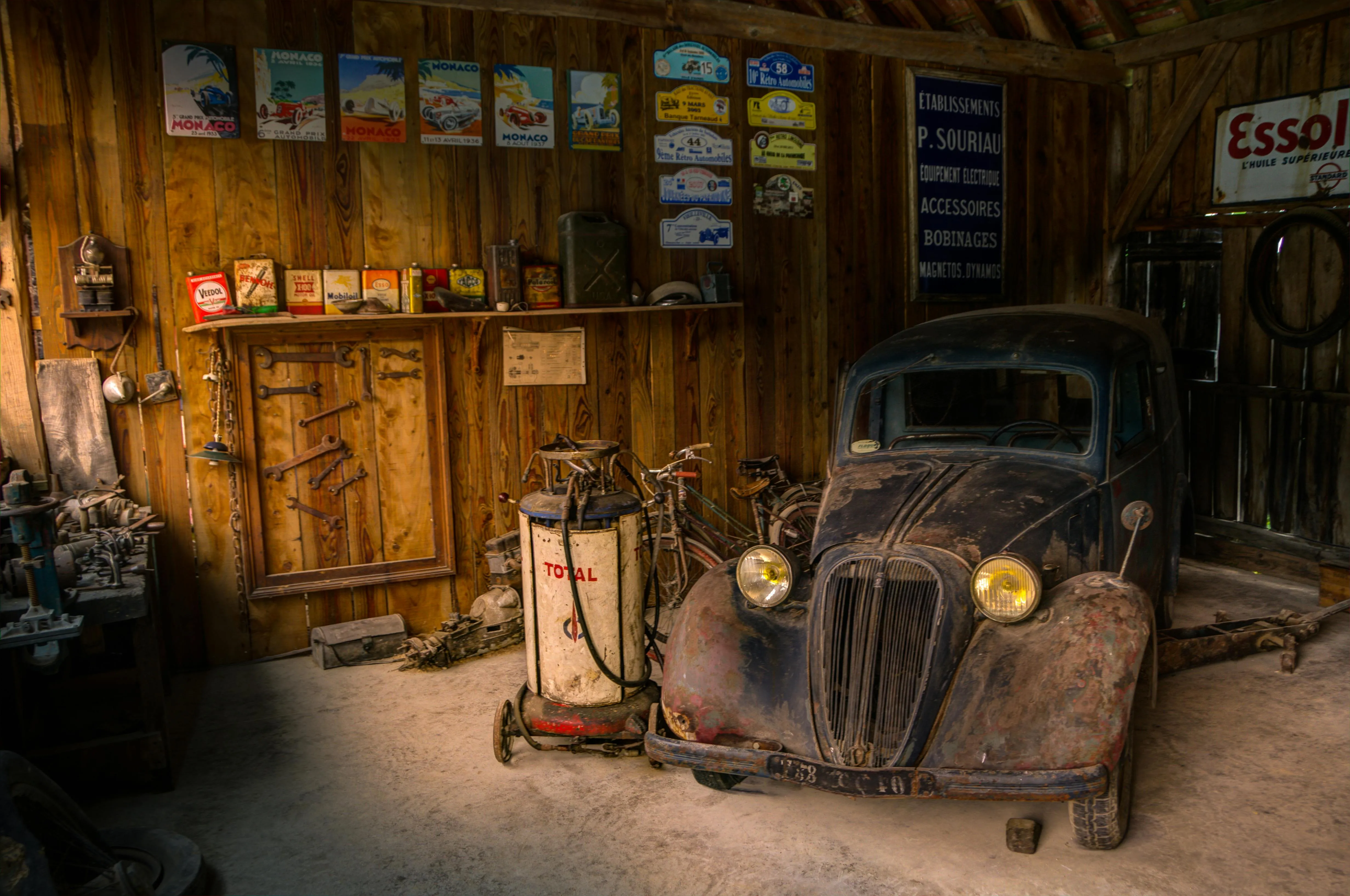17 Things You Always Found in a 1970s Garage