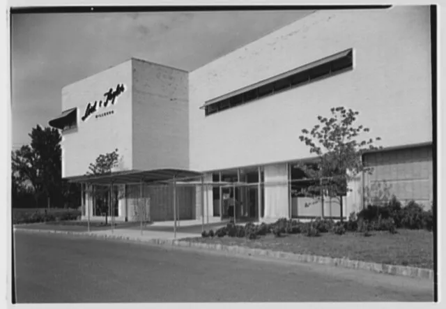 Gottscho-Schleisner Collection on Wikimedia