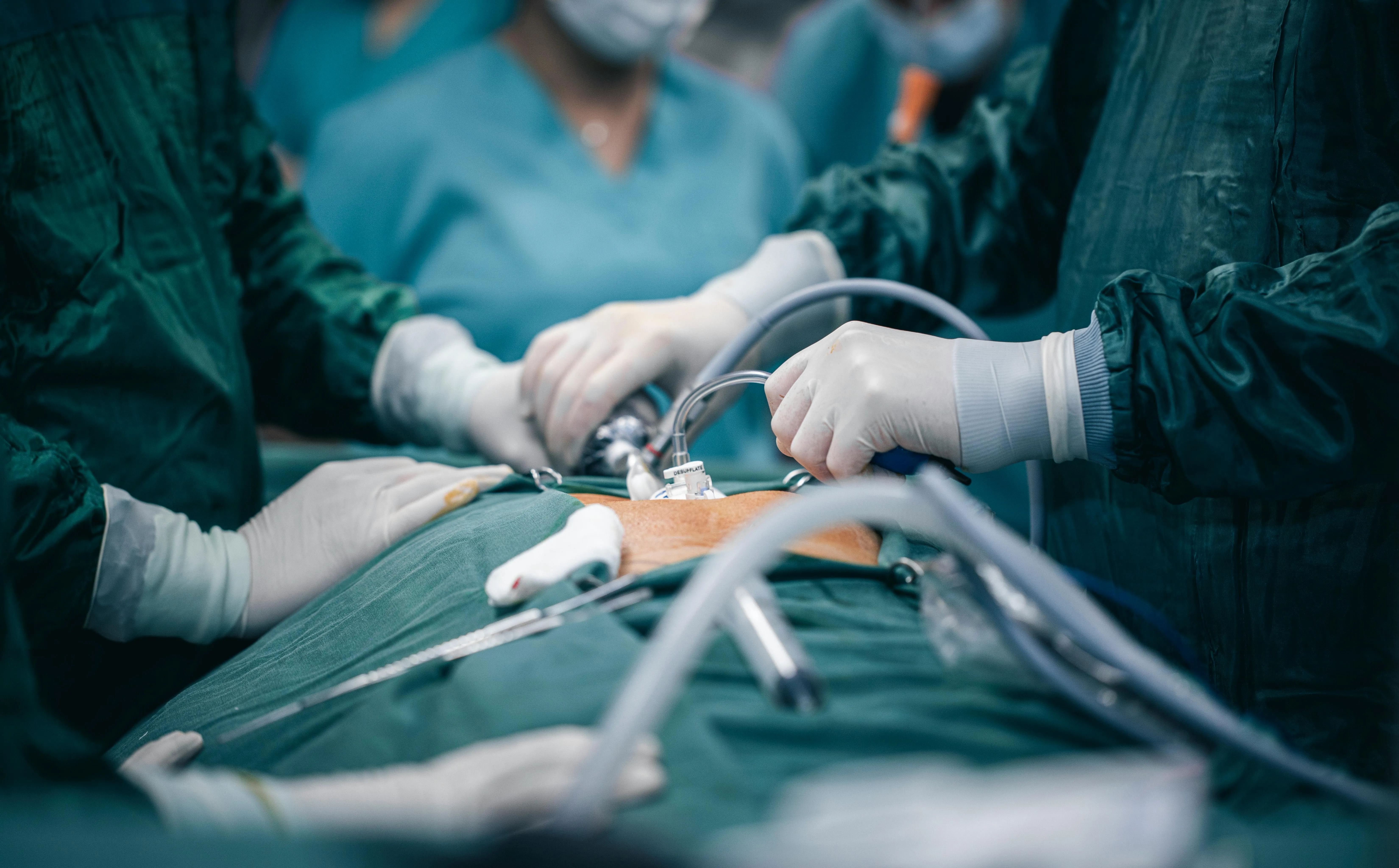 18 Early Surgical Practices That Seem Shocking Today