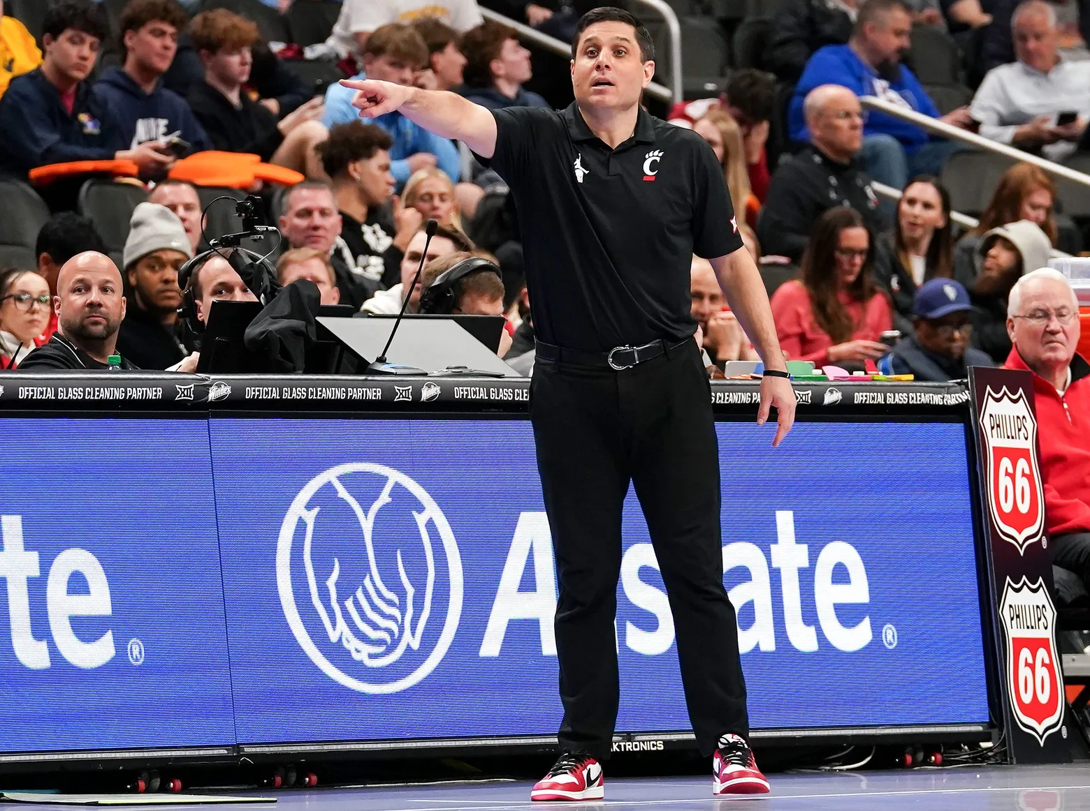Cincinnati Fires Wes Miller After Five Seasons Without NCAA Tournament Berth