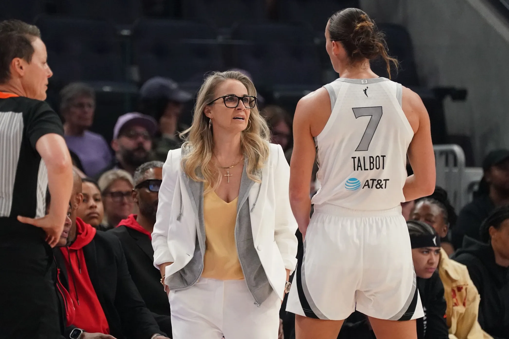Becky Hammon Shows Strong Confidence In Jackie Young After Breakout Performance