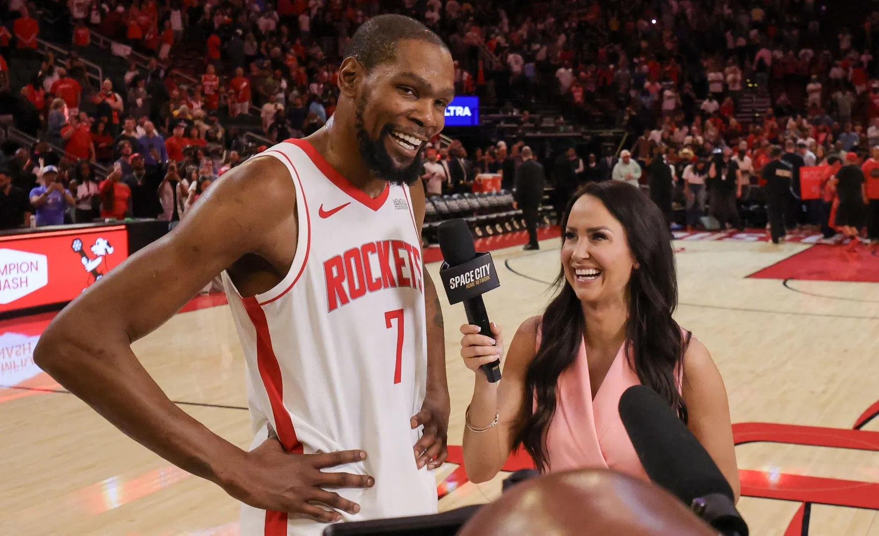 Durant Climbs to Fifth on NBA Scoring List, Passing Jordan in Historic Milestone