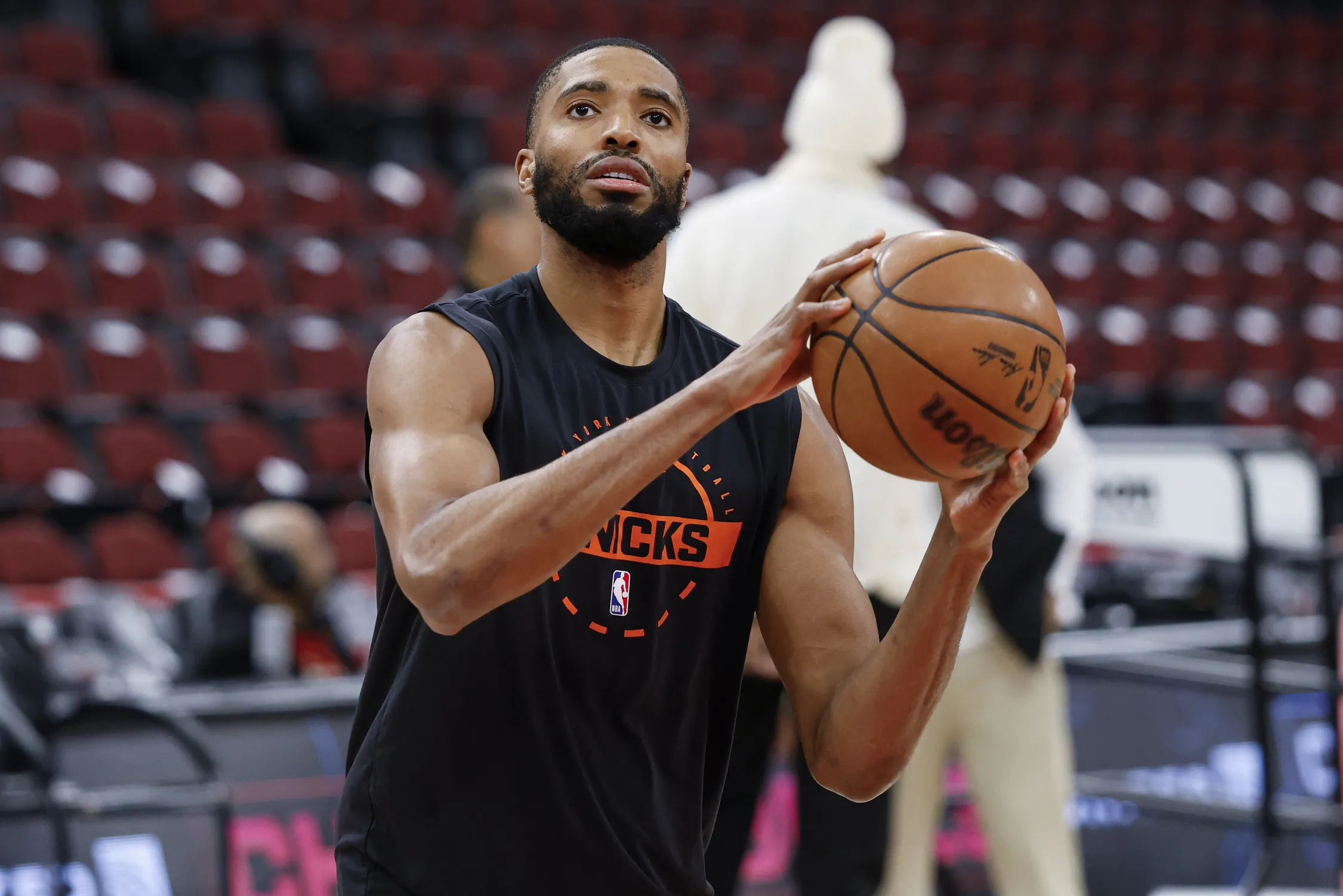 Knicks Lean on Depth as Bridges’ Role Fluctuates in Back-to-Back Wins