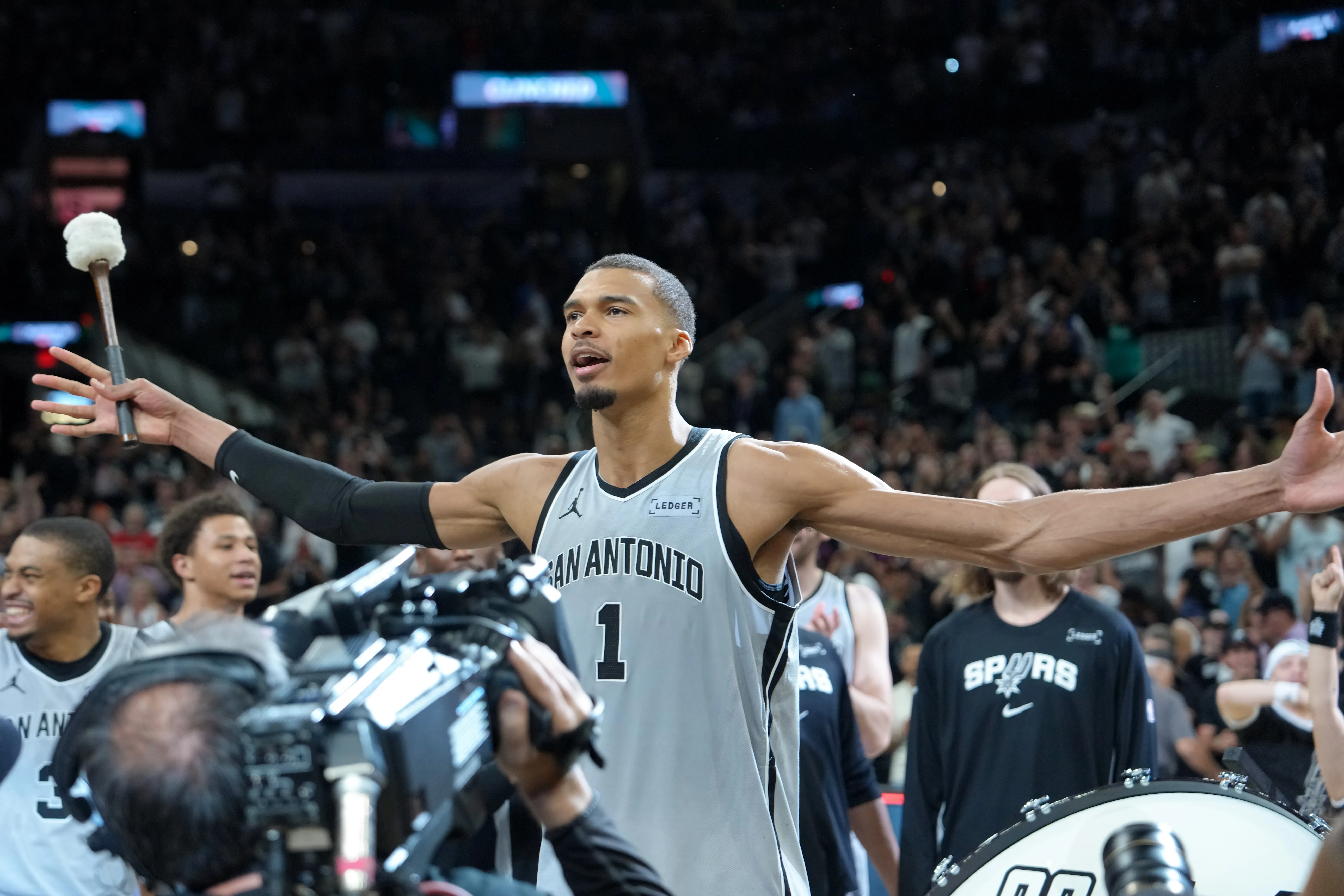 Top 4 NBA Defensive Player of the Year Candidates Right Now