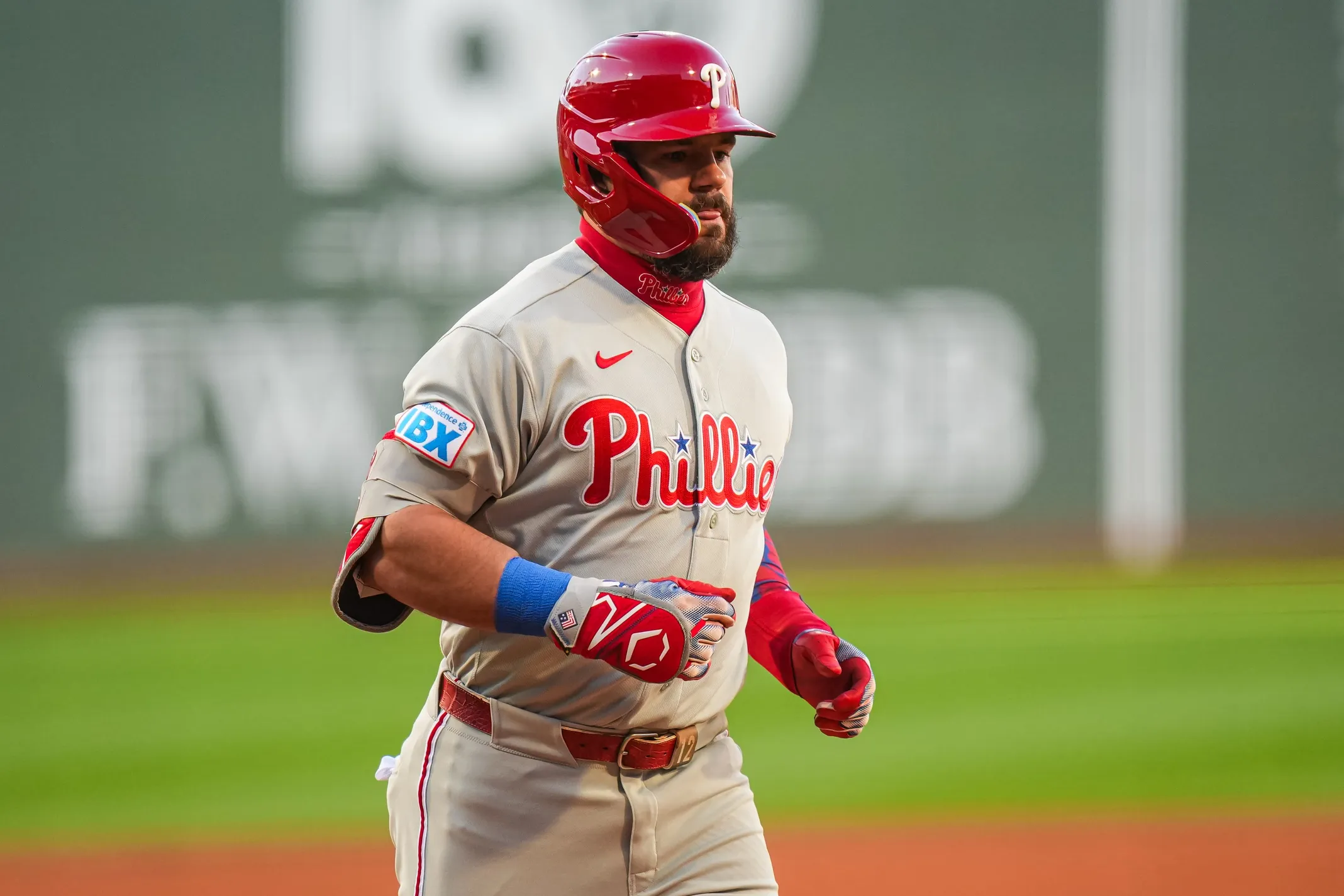 Kyle Schwarber’s Historic Home Run Streak Powers Phillies Amid Early Season Struggles