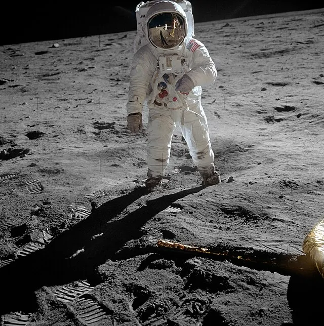 Neil Armstrong on Wikimedia Commons 