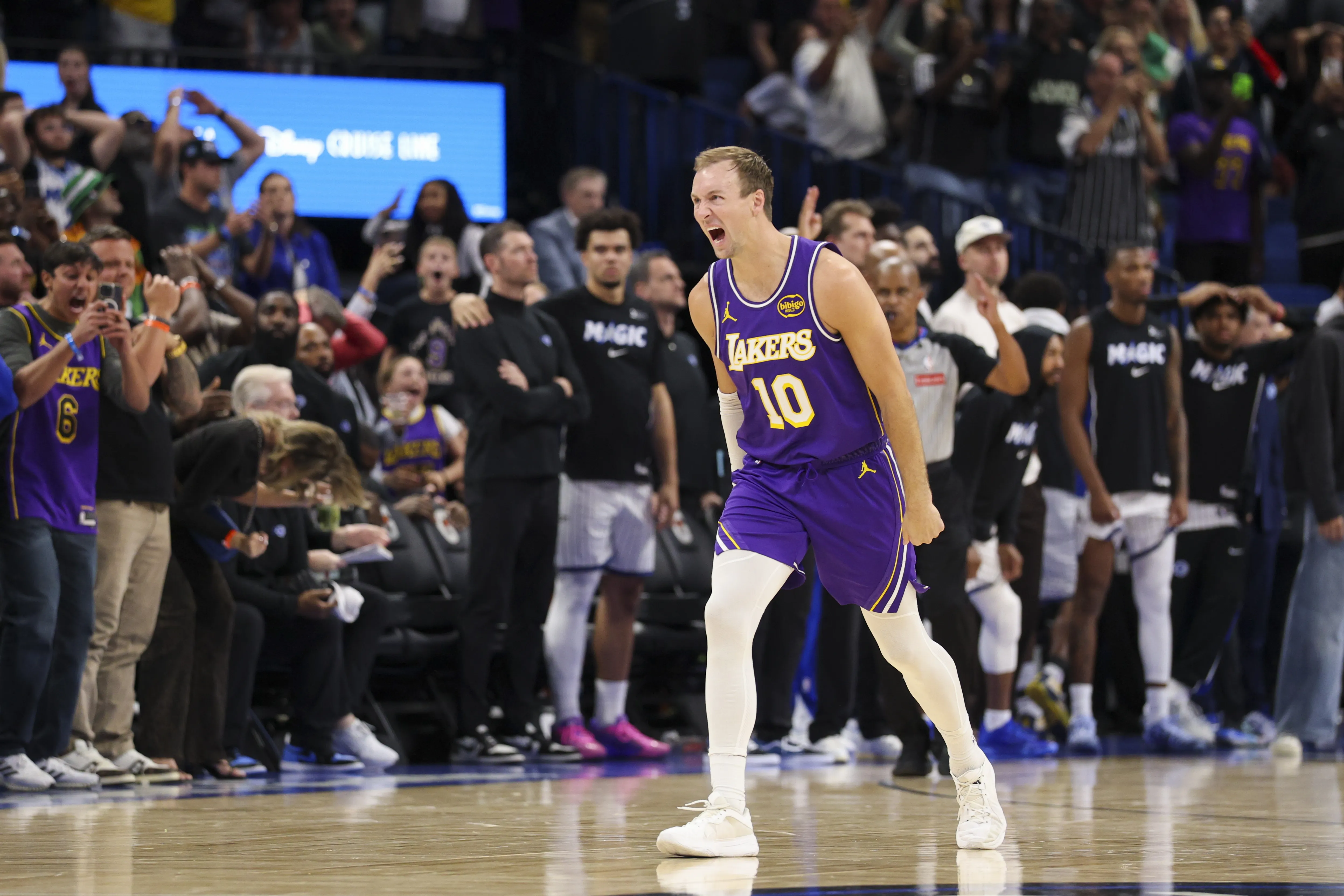 LeBron James Saw It Coming on Luke Kennard’s clutch three as Lakers Continue 9-game Winning Streak