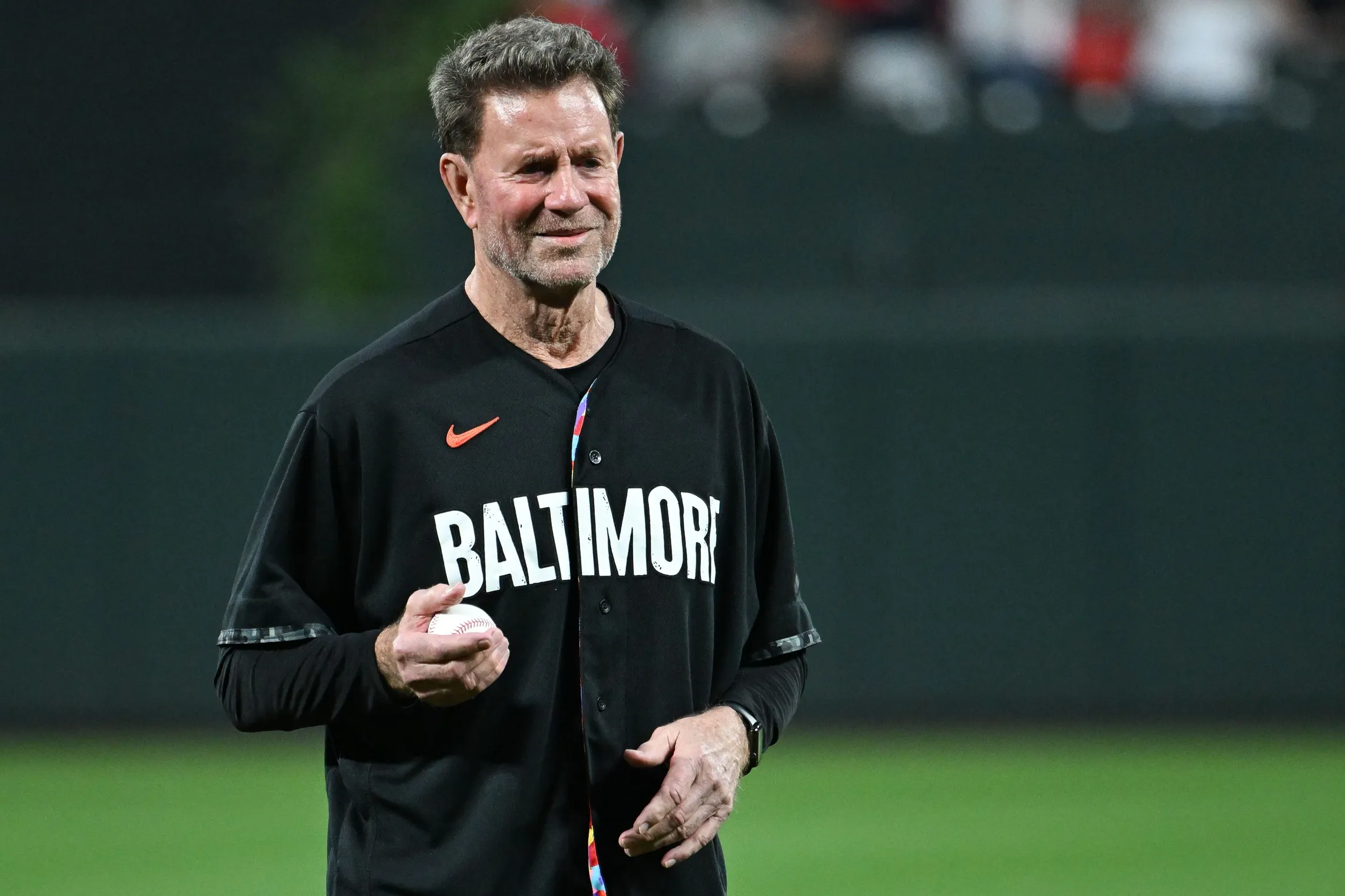 Jim Palmer Tries Chicken Wings for First Time as Orioles Win Series
