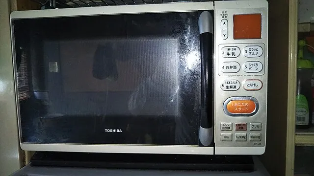 Mr.ちゅらさん on Wikimedia Commons