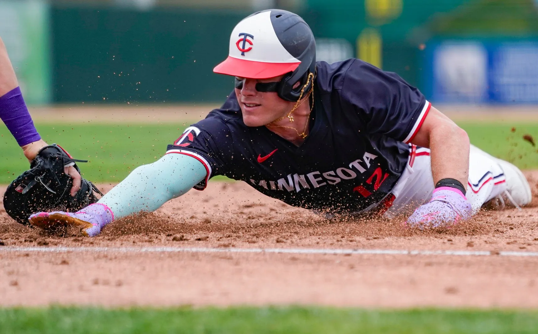 Giants Sign Harrison Bader to Boost Outfield Defense and Depth