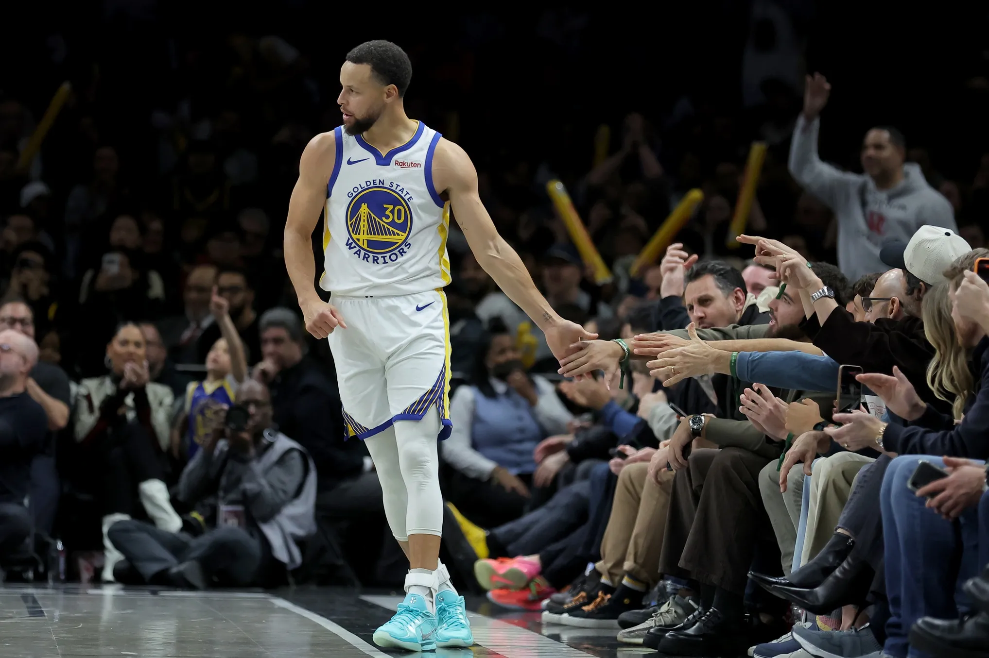 From Davidson Star to NBA Icon: Curry Honored With Highway Interchange