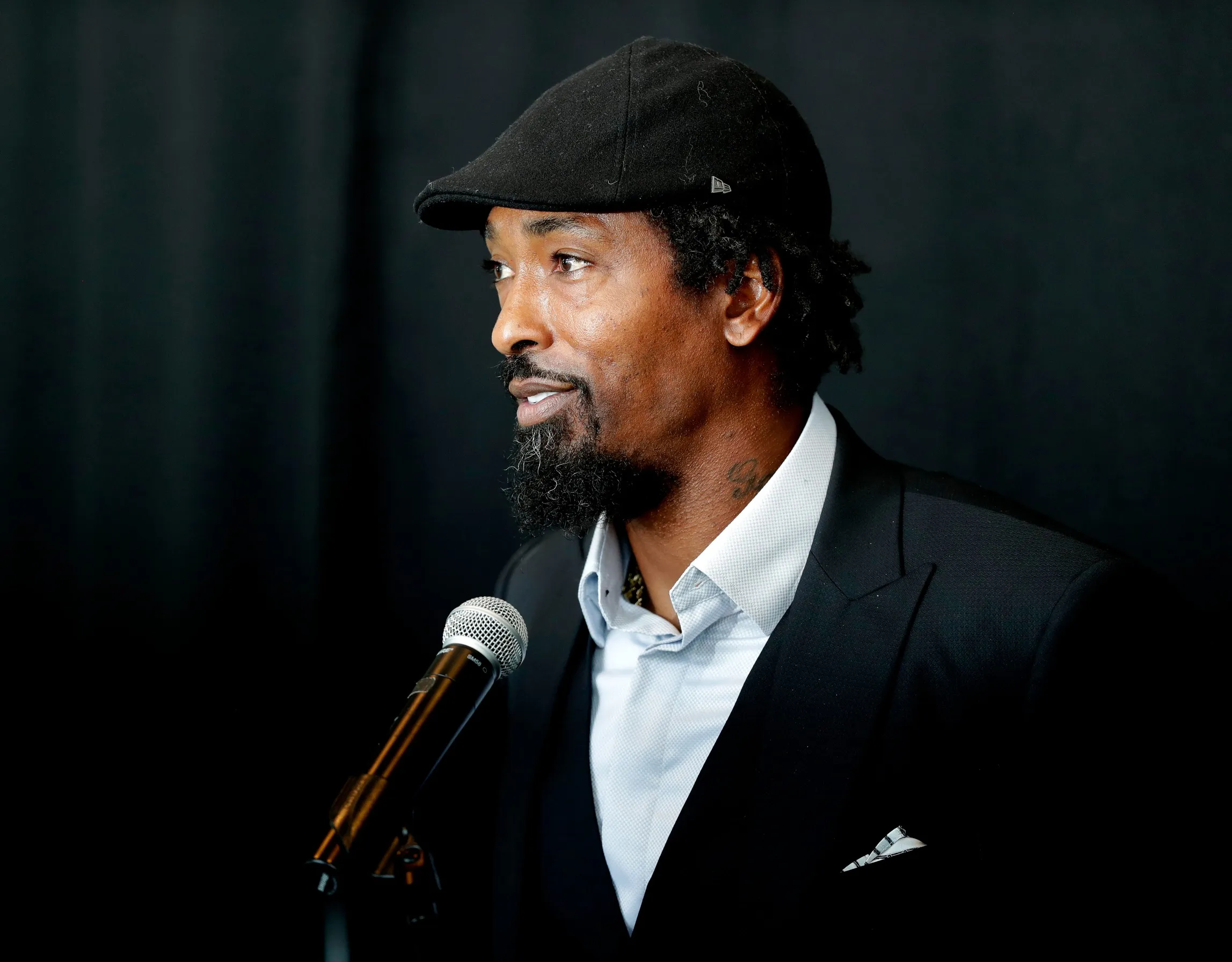 Commanders Eye Al Harris for Defensive Coordinator Role After Disappointing Season