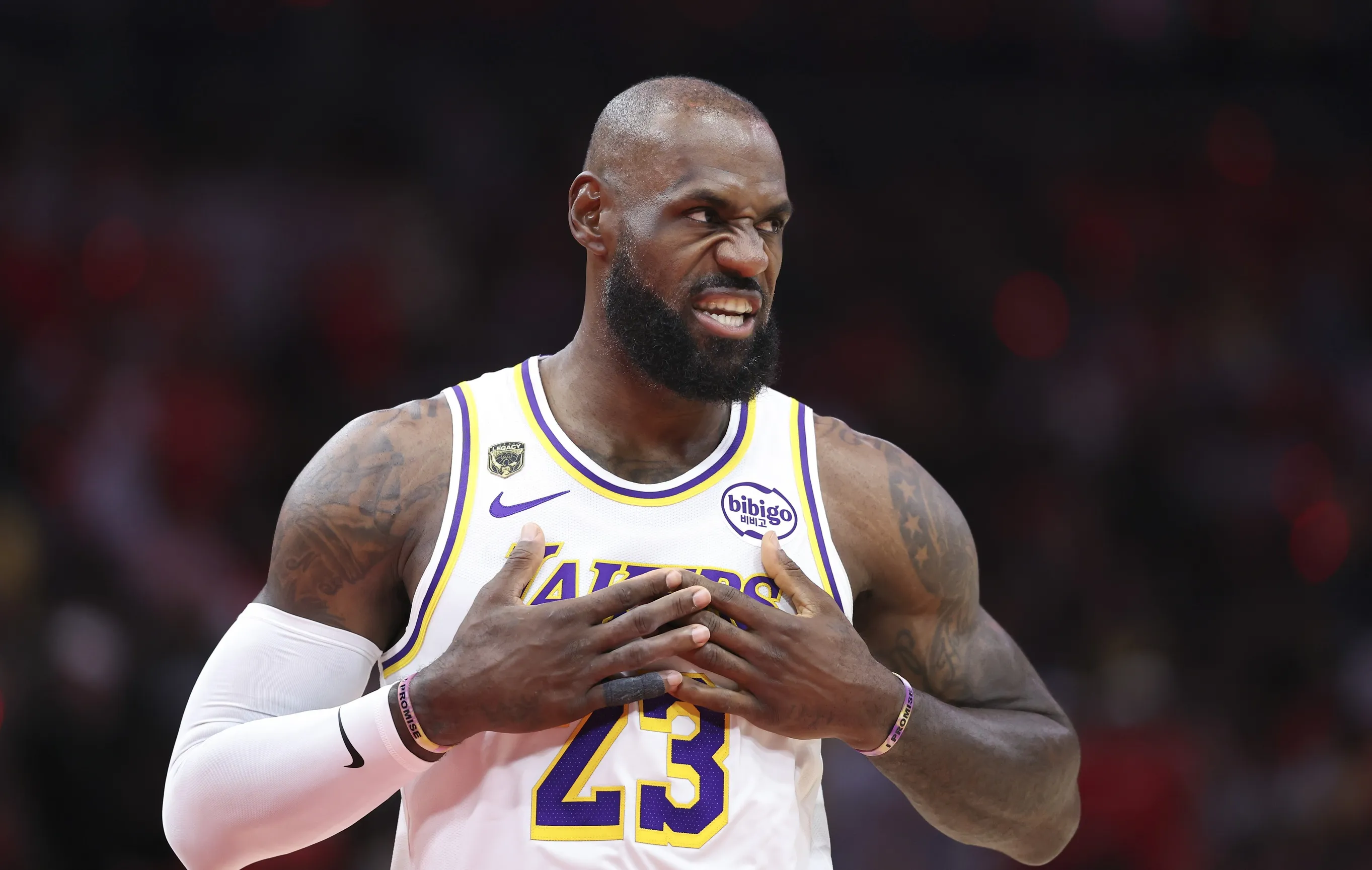Lakers Miss Chance to Sweep Rockets as LeBron Struggles in Game 4
