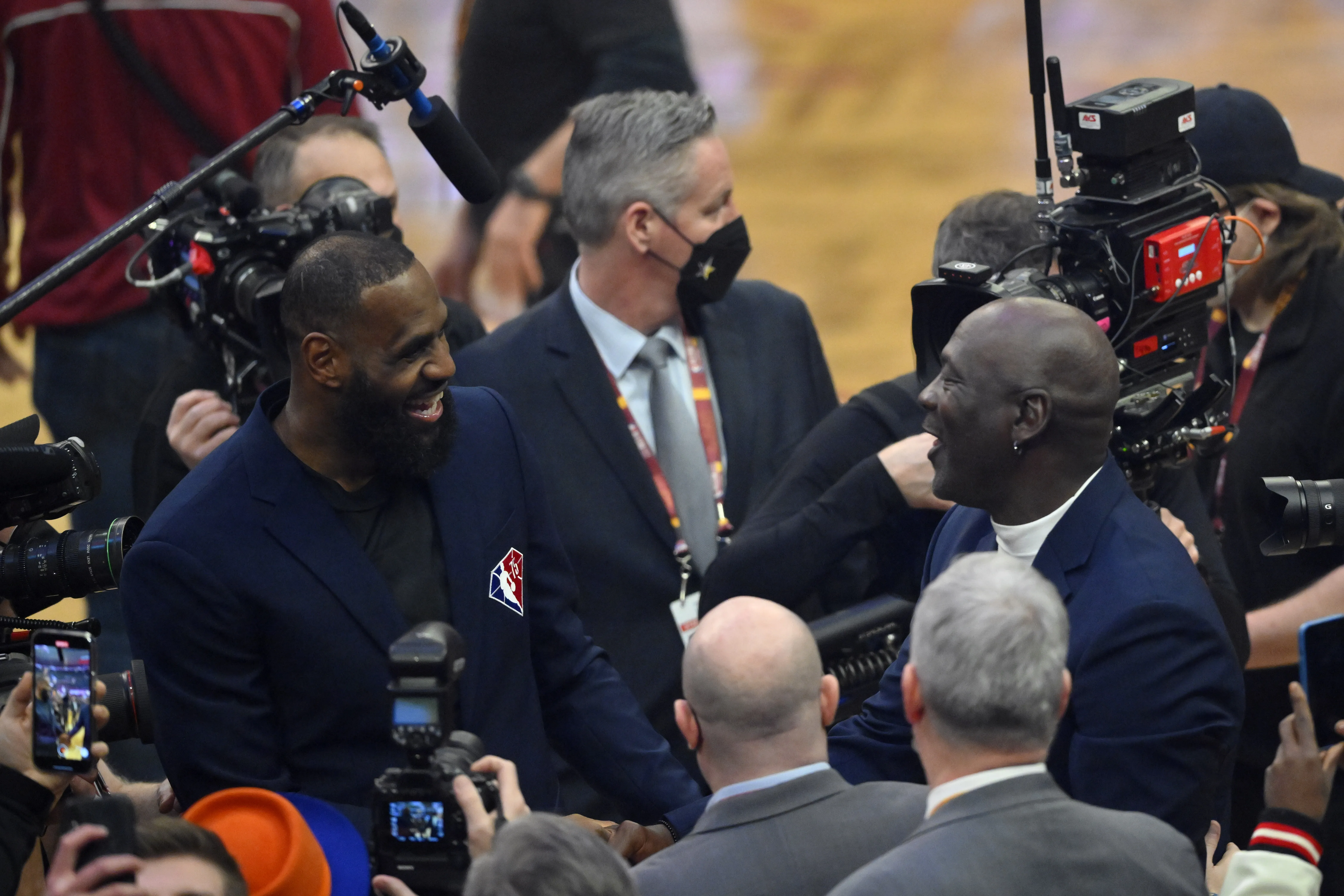 Alleged Footage of 16-Year-Old LeBron James vs Michael Jordan Resurfaces