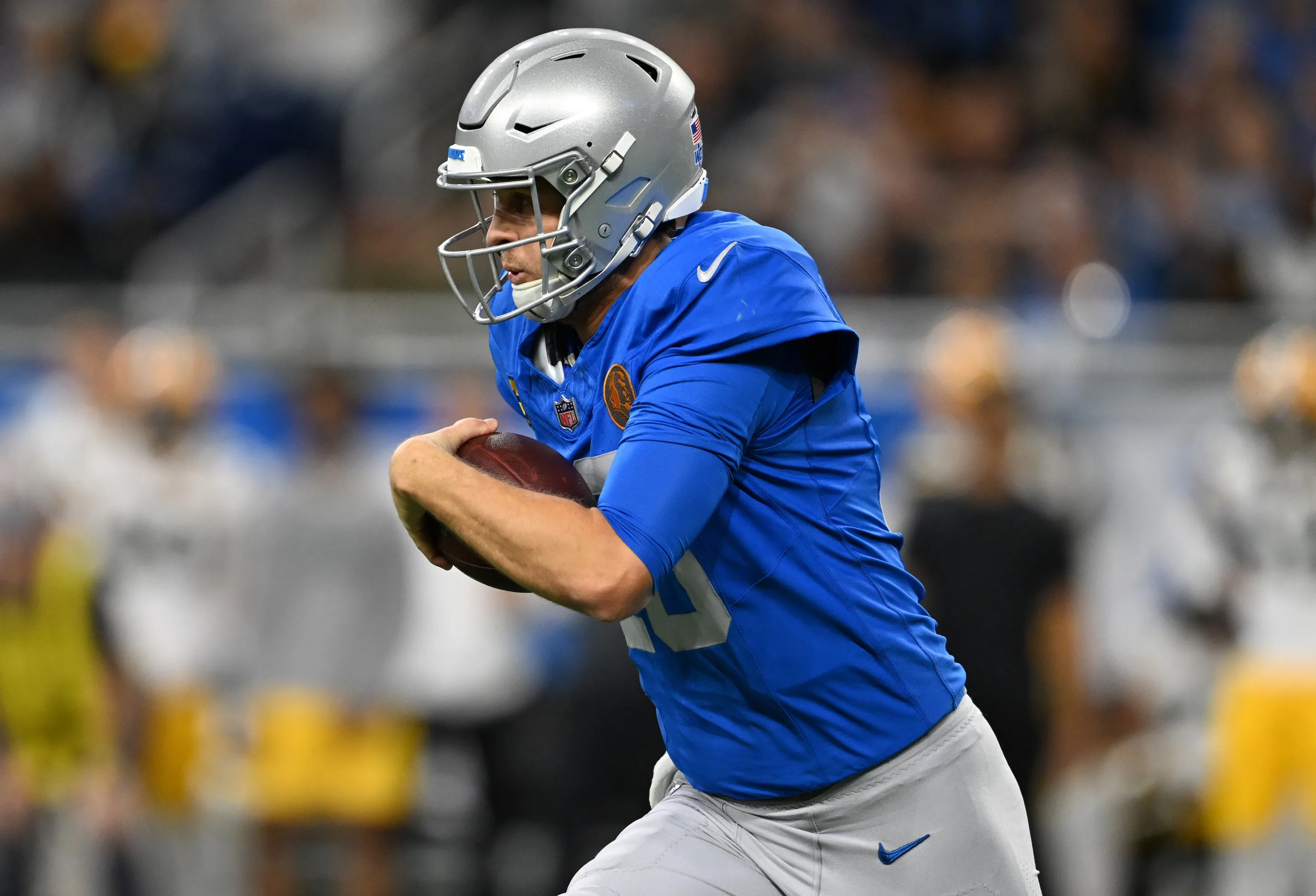 Packers Control Early Momentum as Lions Fight to Stay Close on Thanksgiving