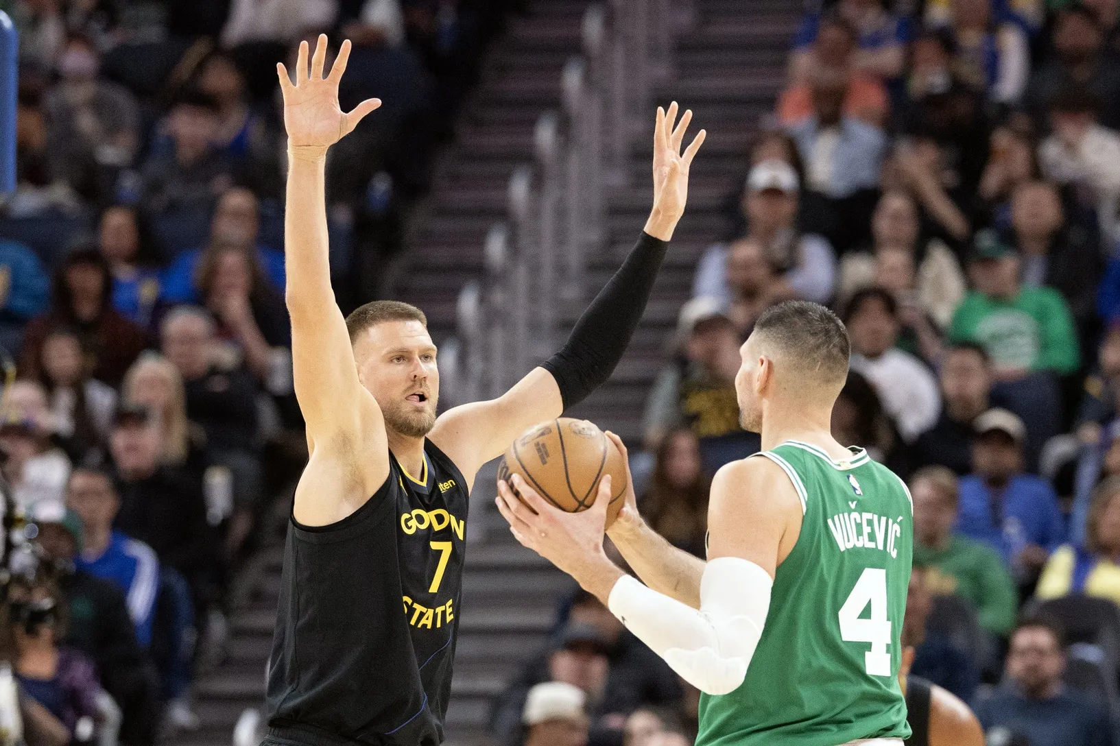 Porzingis Debuts for Warriors in Finals Rematch as Curry Sits