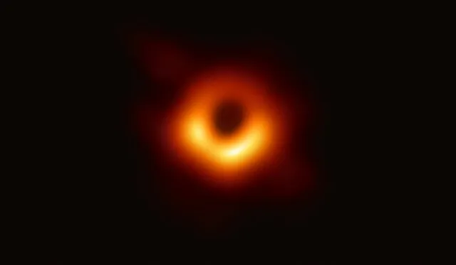 Event Horizon Telescope from Wikimedia Commons