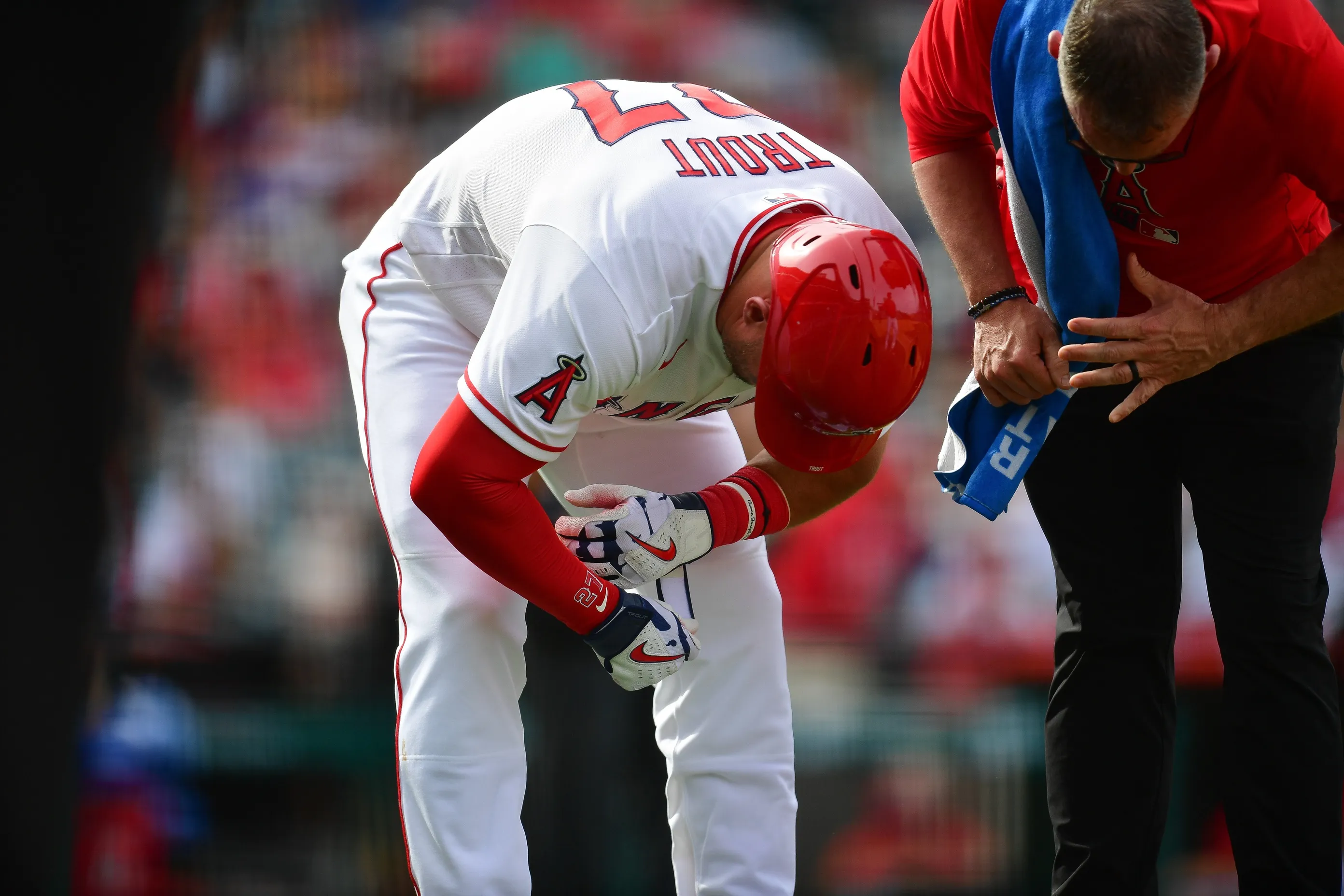 Mike Trout Avoids Serious Injury After Hand Contusion vs Mariners
