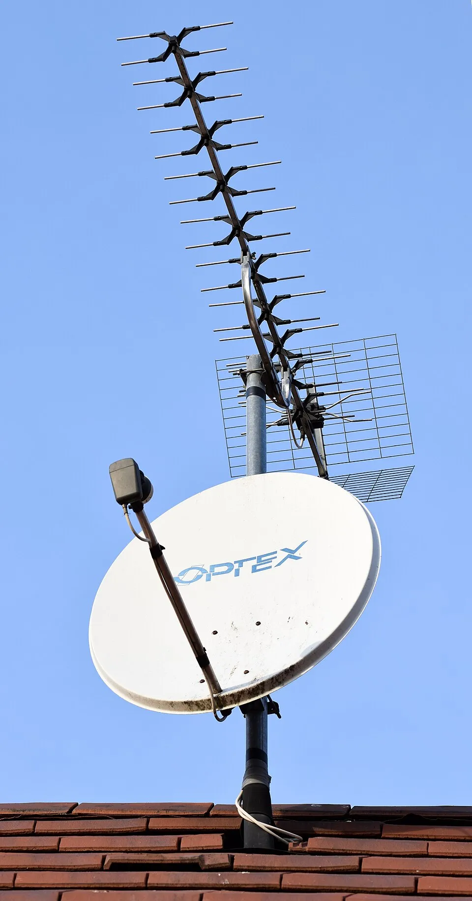 0x010C on Wikicommons