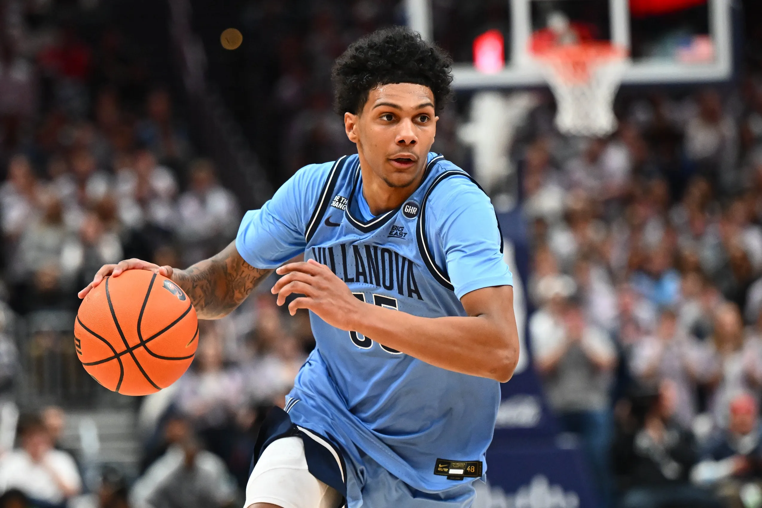 Freshman Acaden Lewis Leads Villanova to Big Road Win Over Georgetown