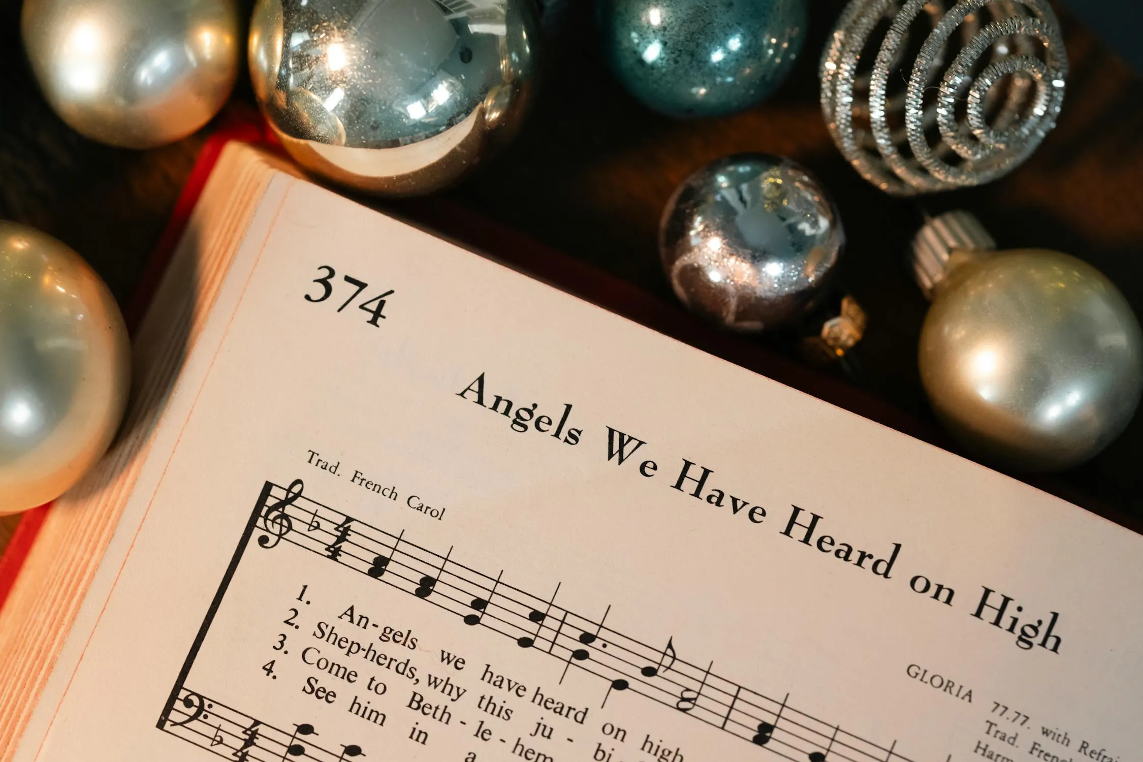 20 Christmas Songs That Were Banned