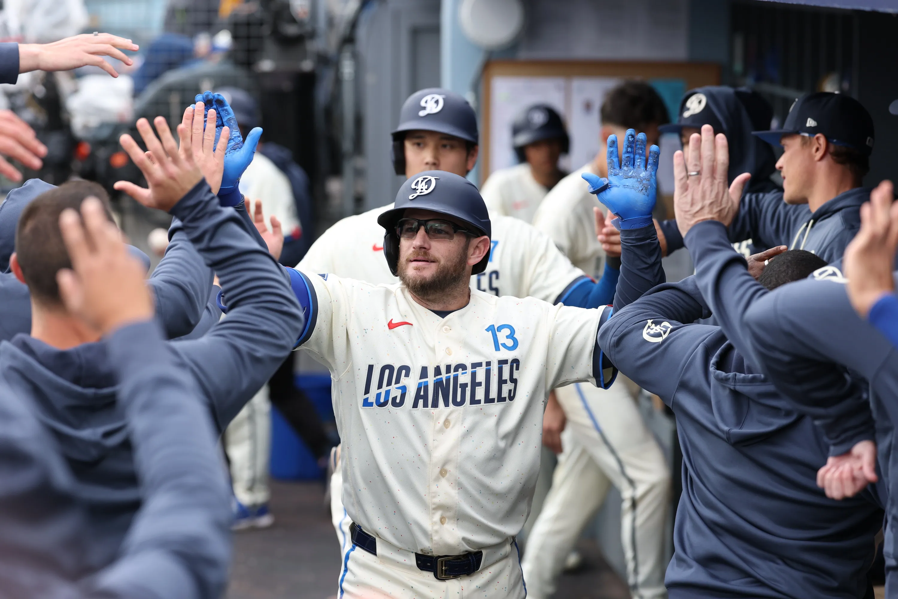 Max Muncy Emerges as Surprise Offensive Engine in Dodgers’ Early 2026 Surge